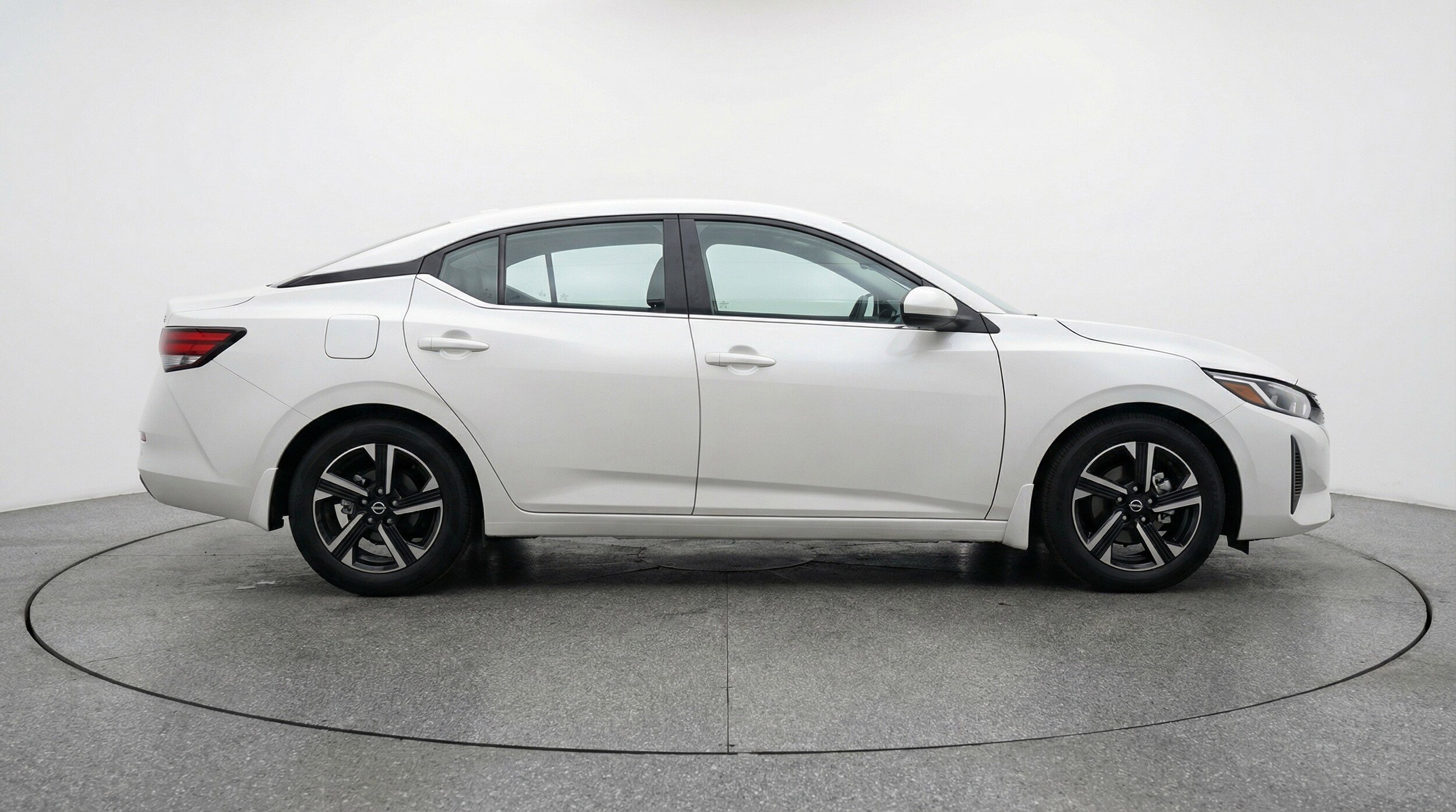 Thumbnail: 2025 Nissan Sentra - 11