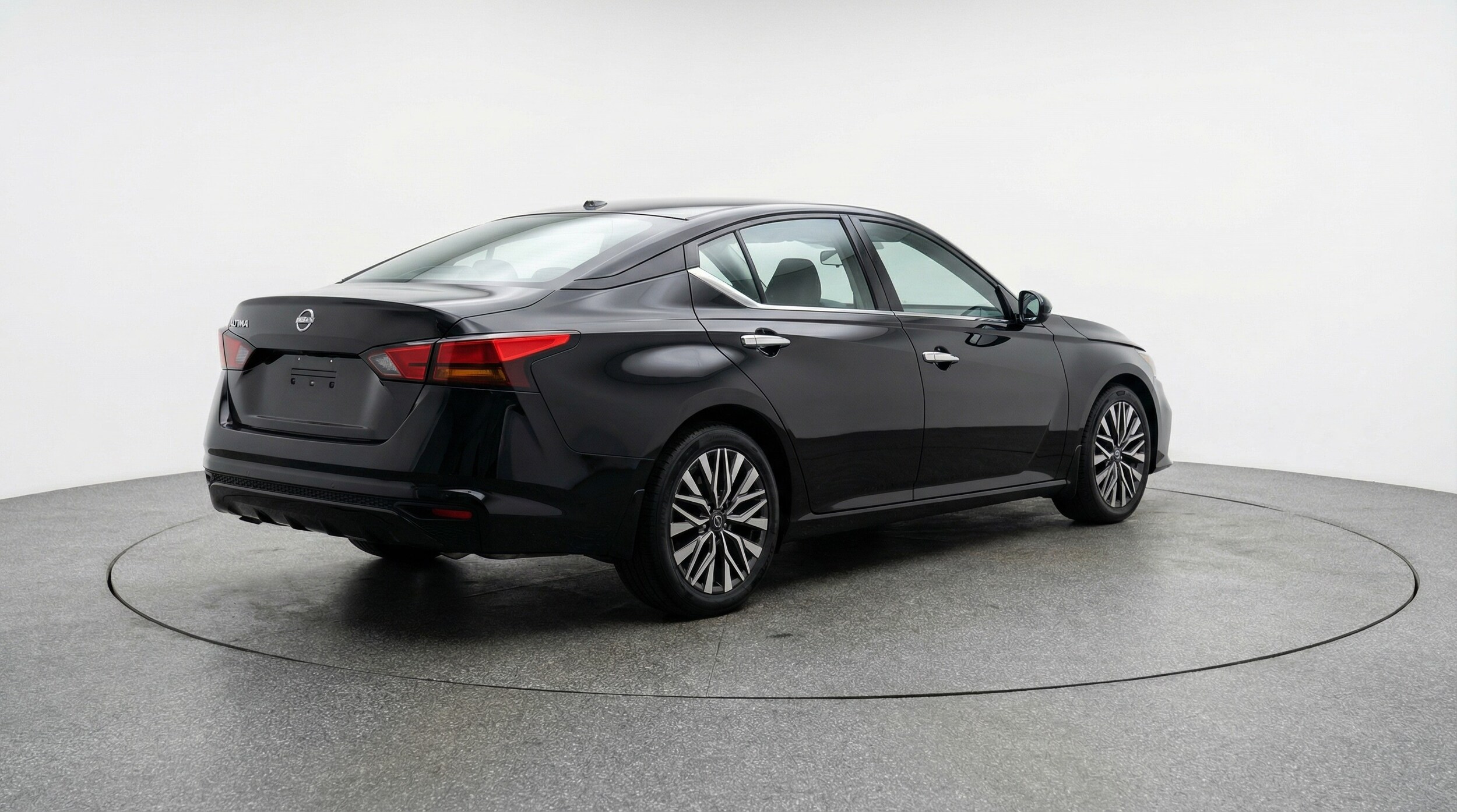 Thumbnail: 2025 Nissan Altima - 5