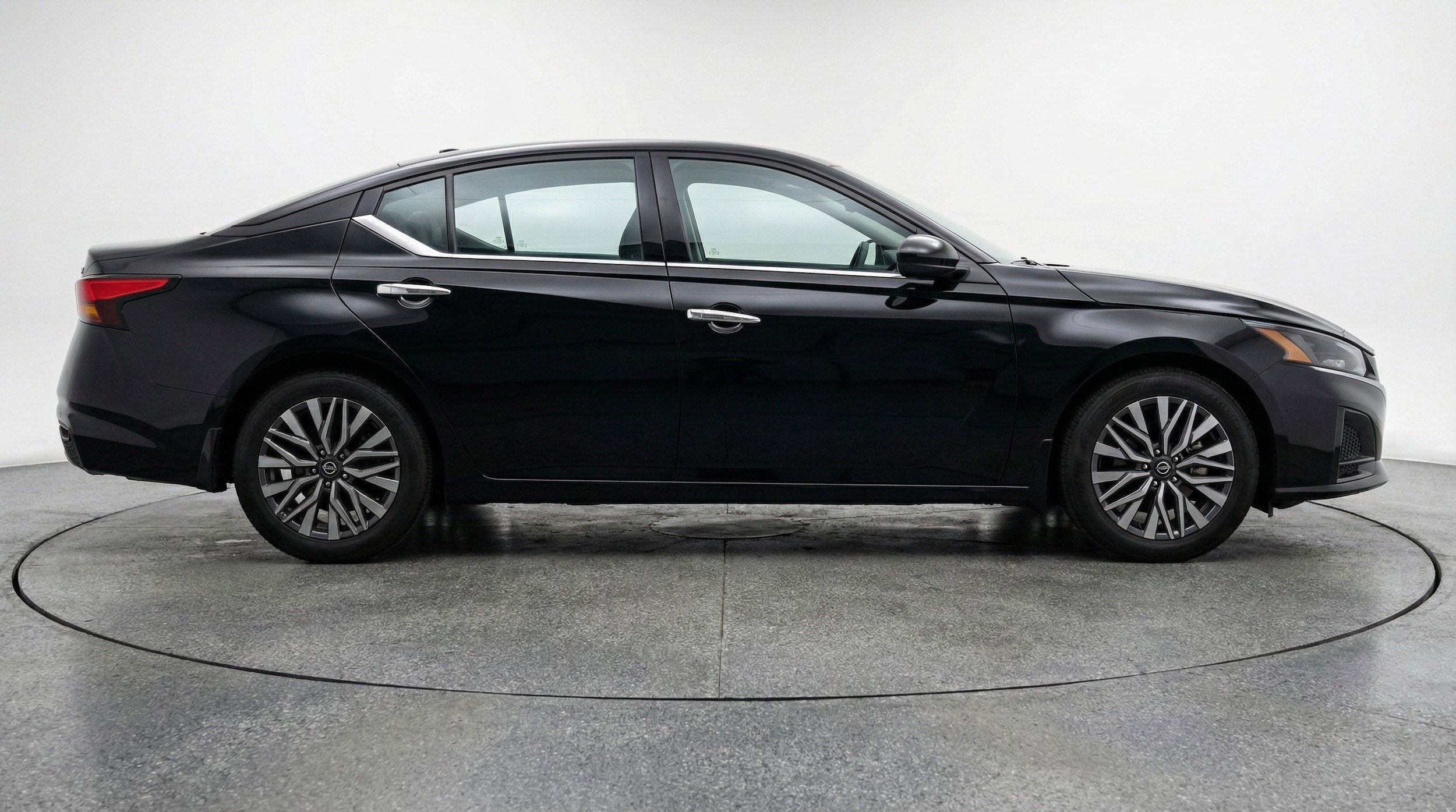 Thumbnail: 2025 Nissan Altima - 11