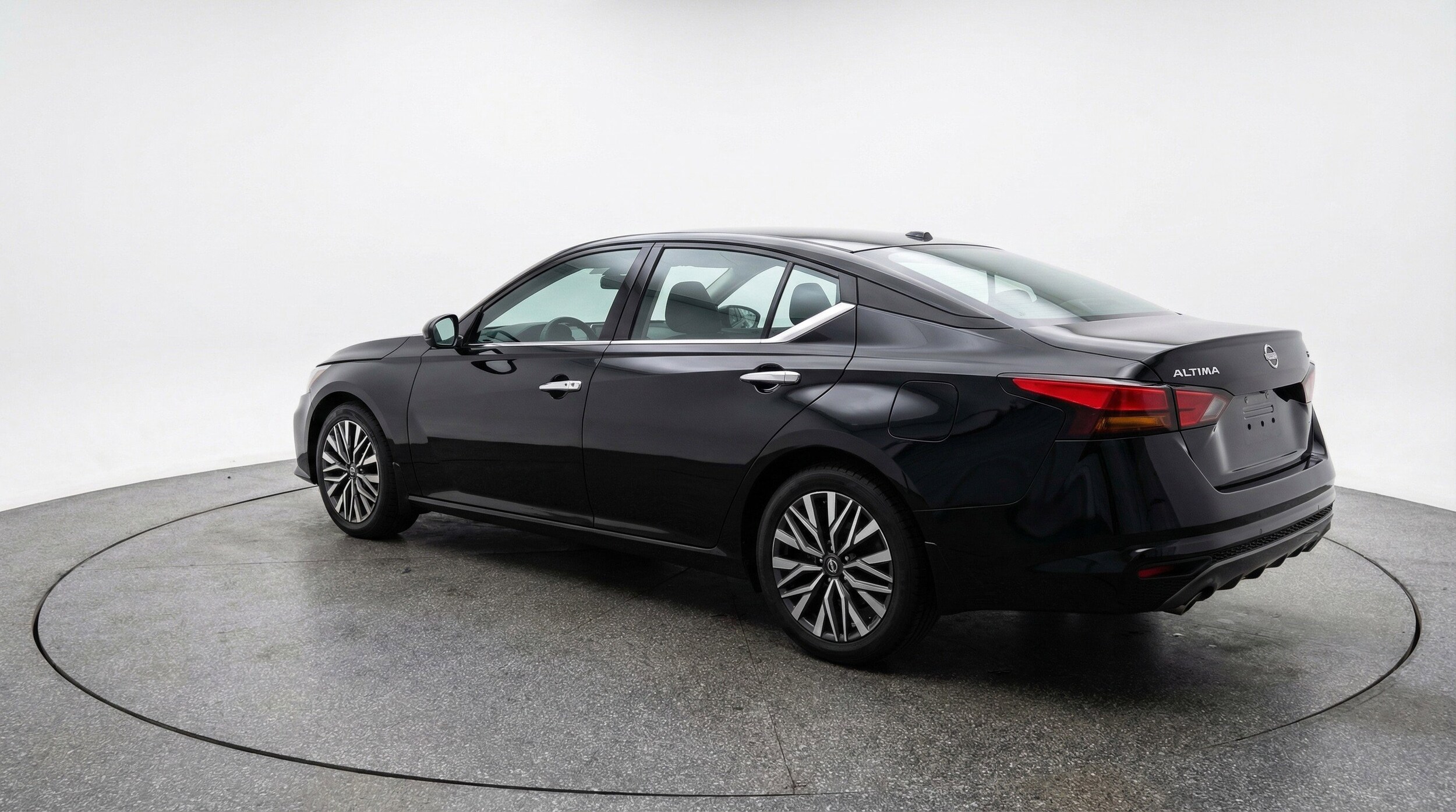 Thumbnail: 2025 Nissan Altima - 6