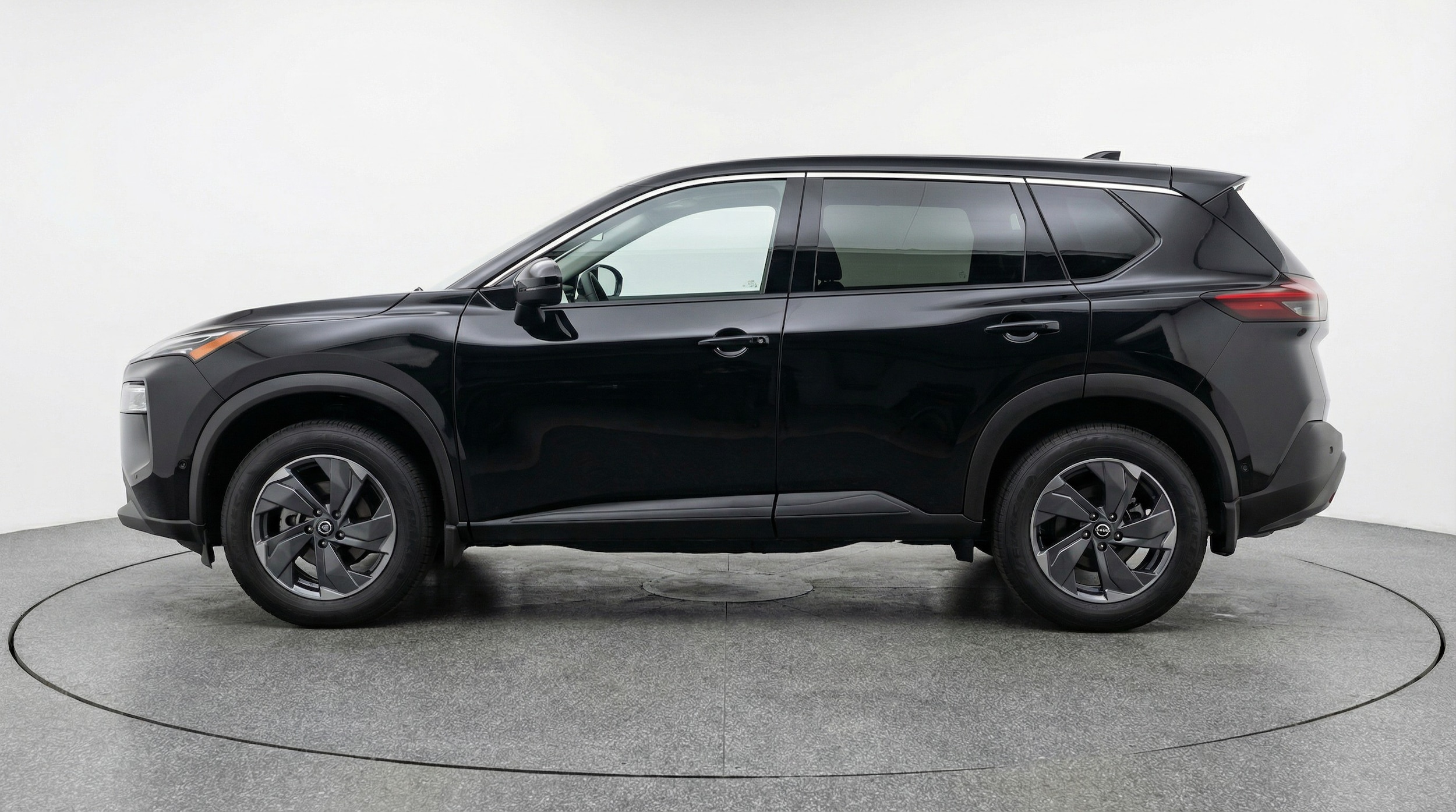 Thumbnail: 2025 Nissan Rogue - 4