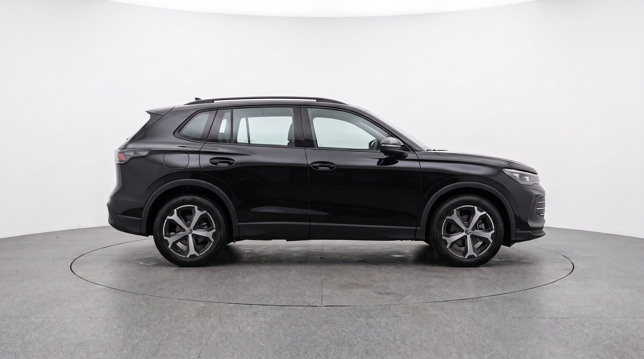 Thumbnail: 2026 Volkswagen Tiguan - 10