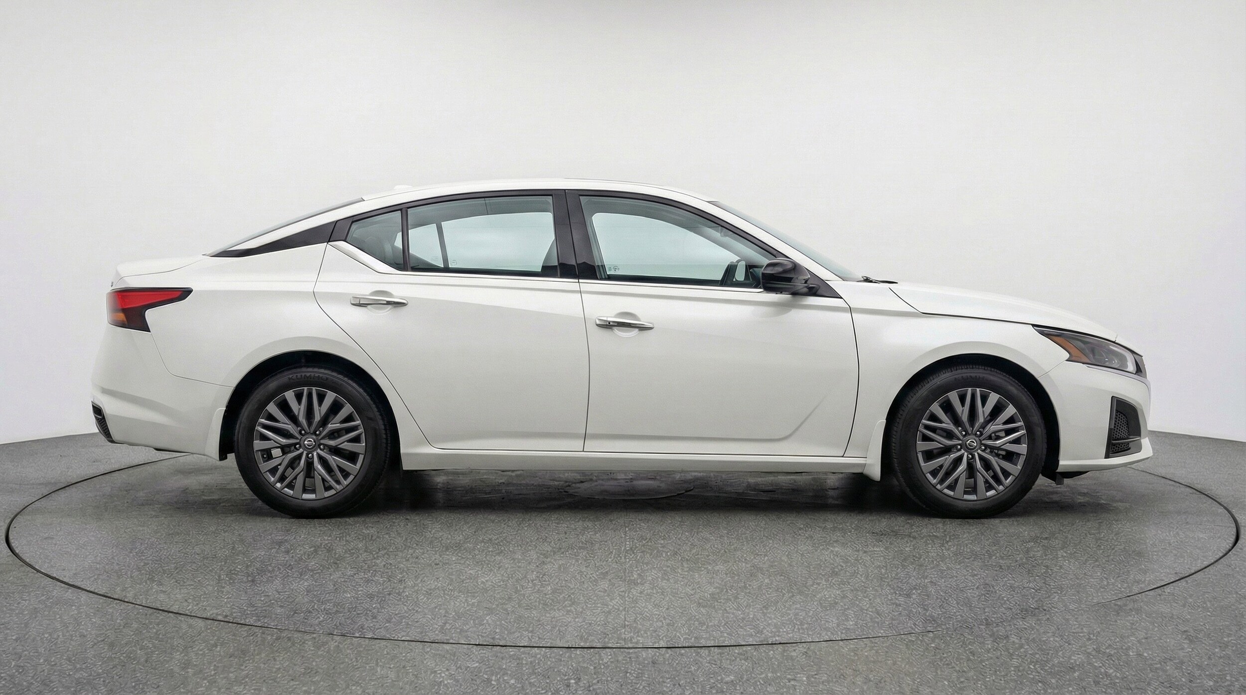 Thumbnail: 2025 Nissan Altima - 11