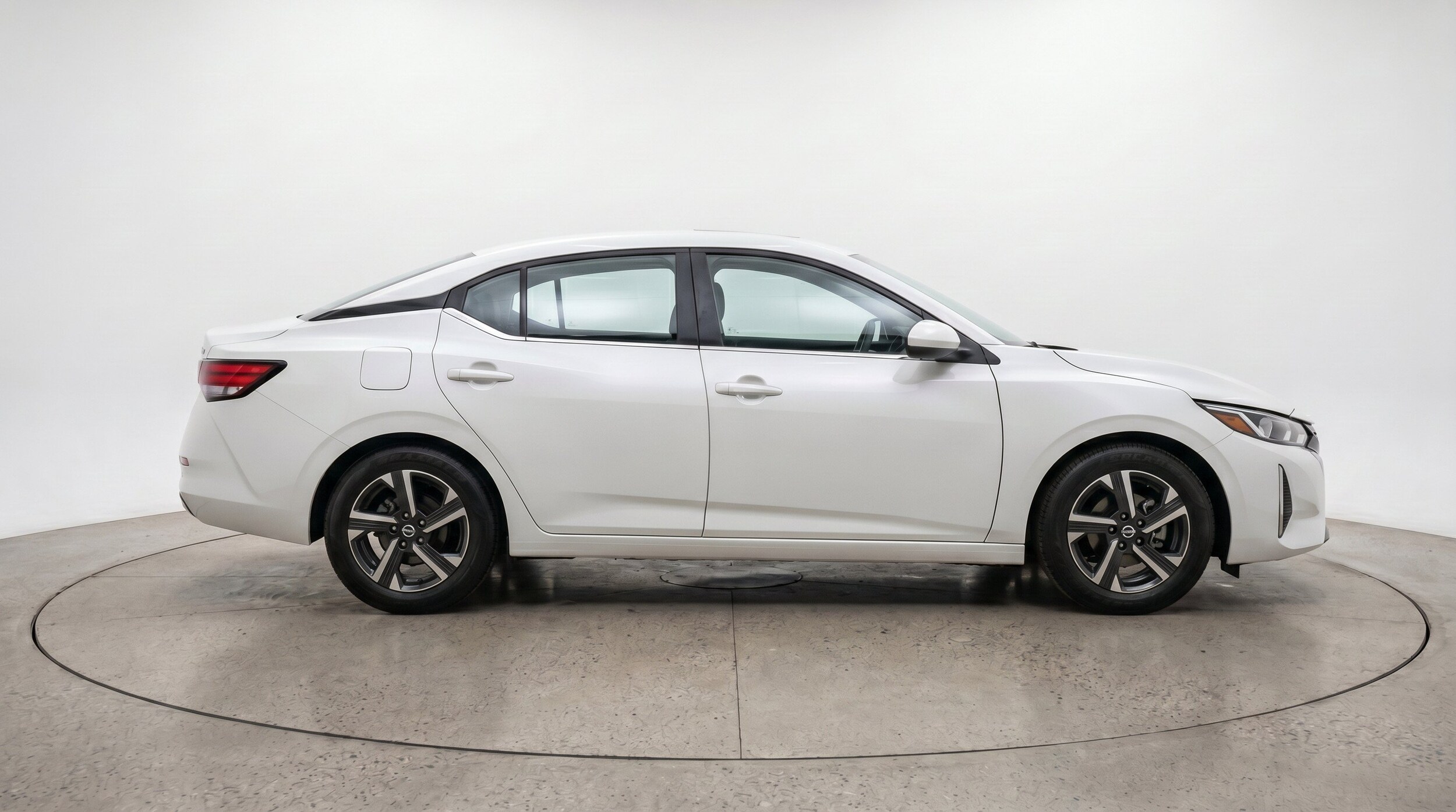 Thumbnail: 2025 Nissan Sentra - 11