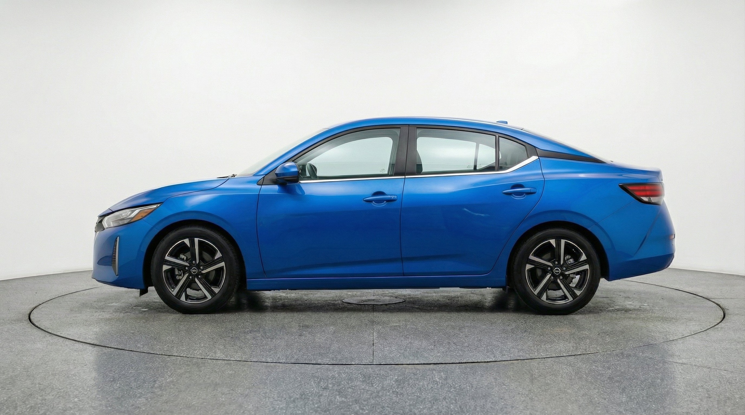 Thumbnail: 2025 Nissan Sentra - 5