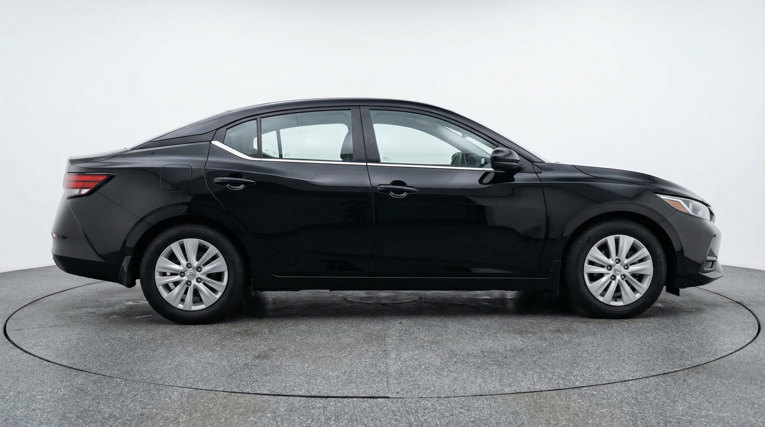 Thumbnail: 2025 Nissan Sentra - 10