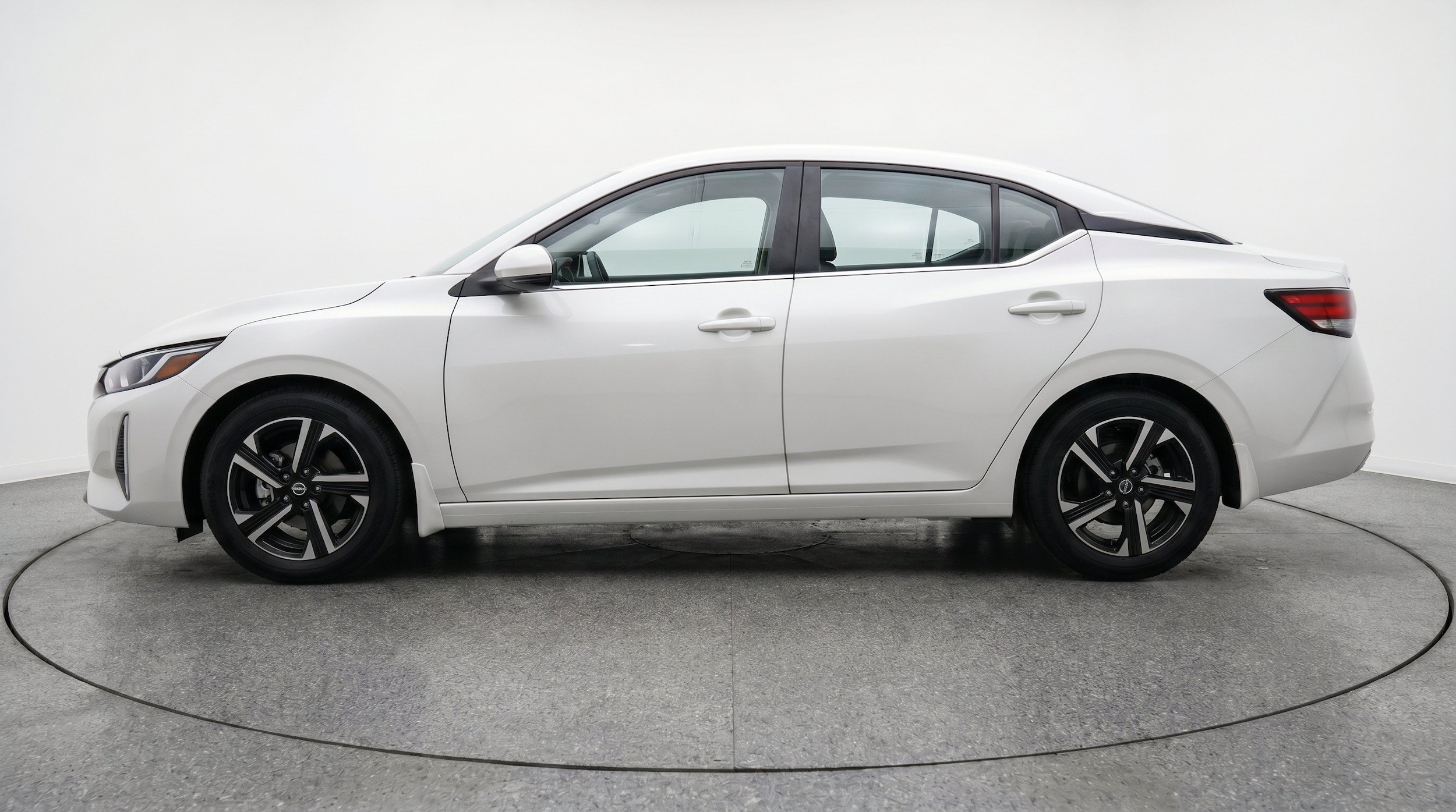 Thumbnail: 2025 Nissan Sentra - 5