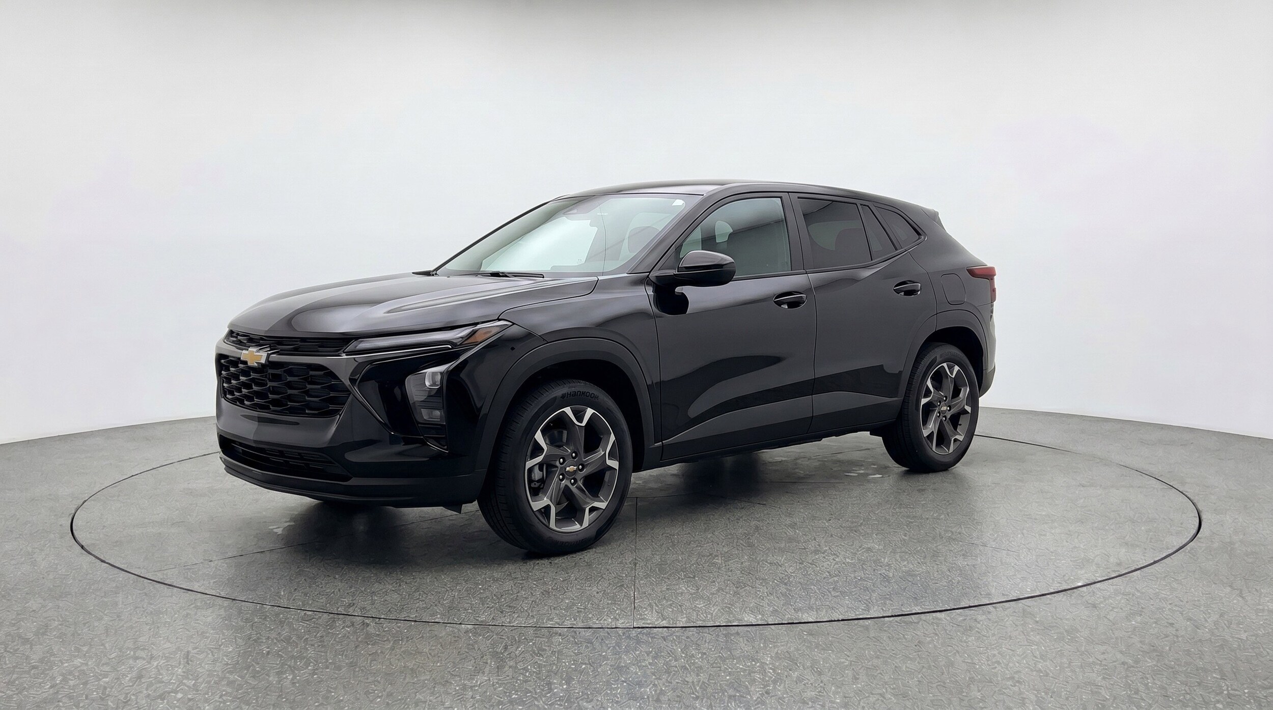 Thumbnail: 2025 Chevrolet Trax - 3