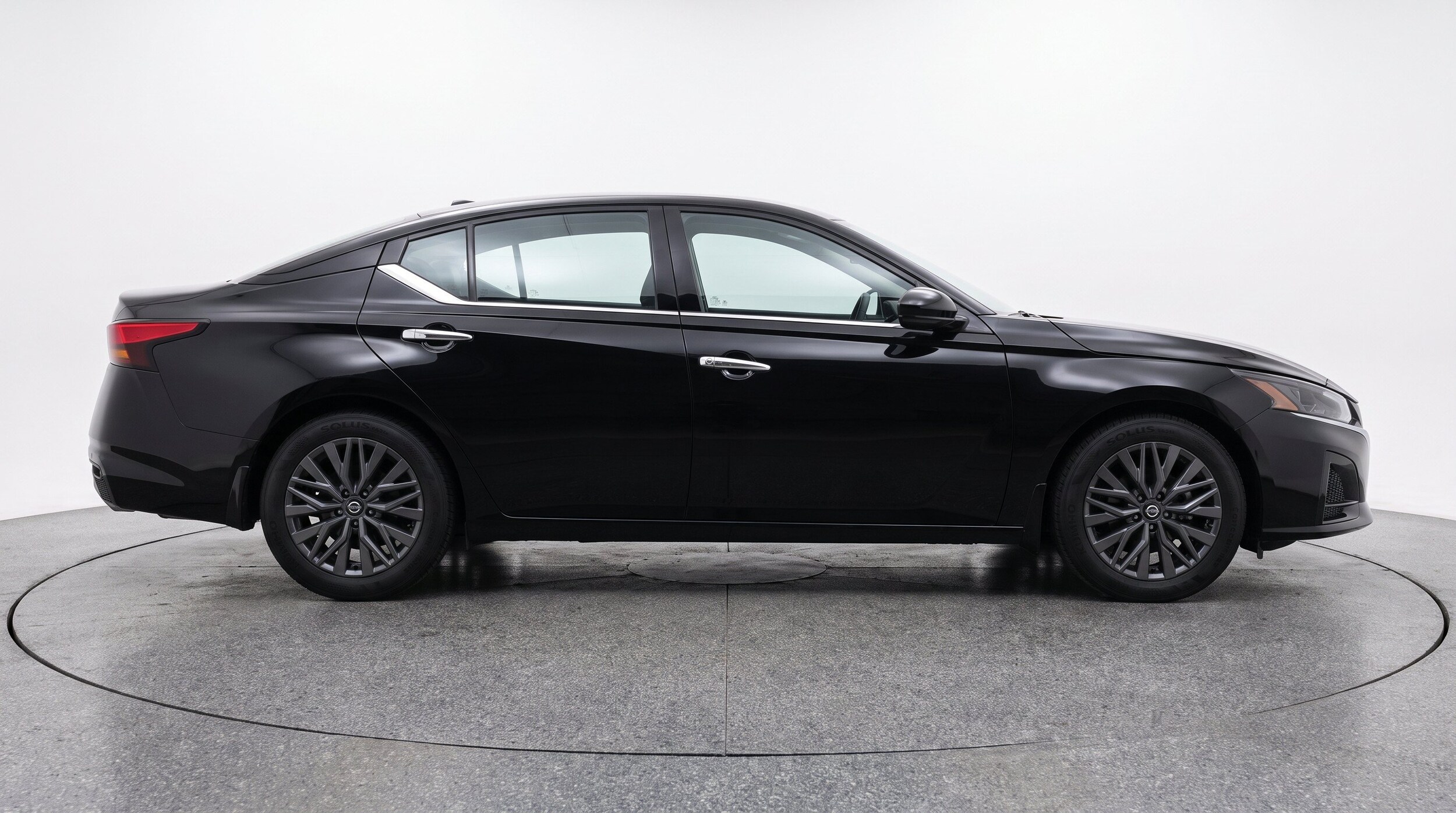 Thumbnail: 2025 Nissan Altima - 11