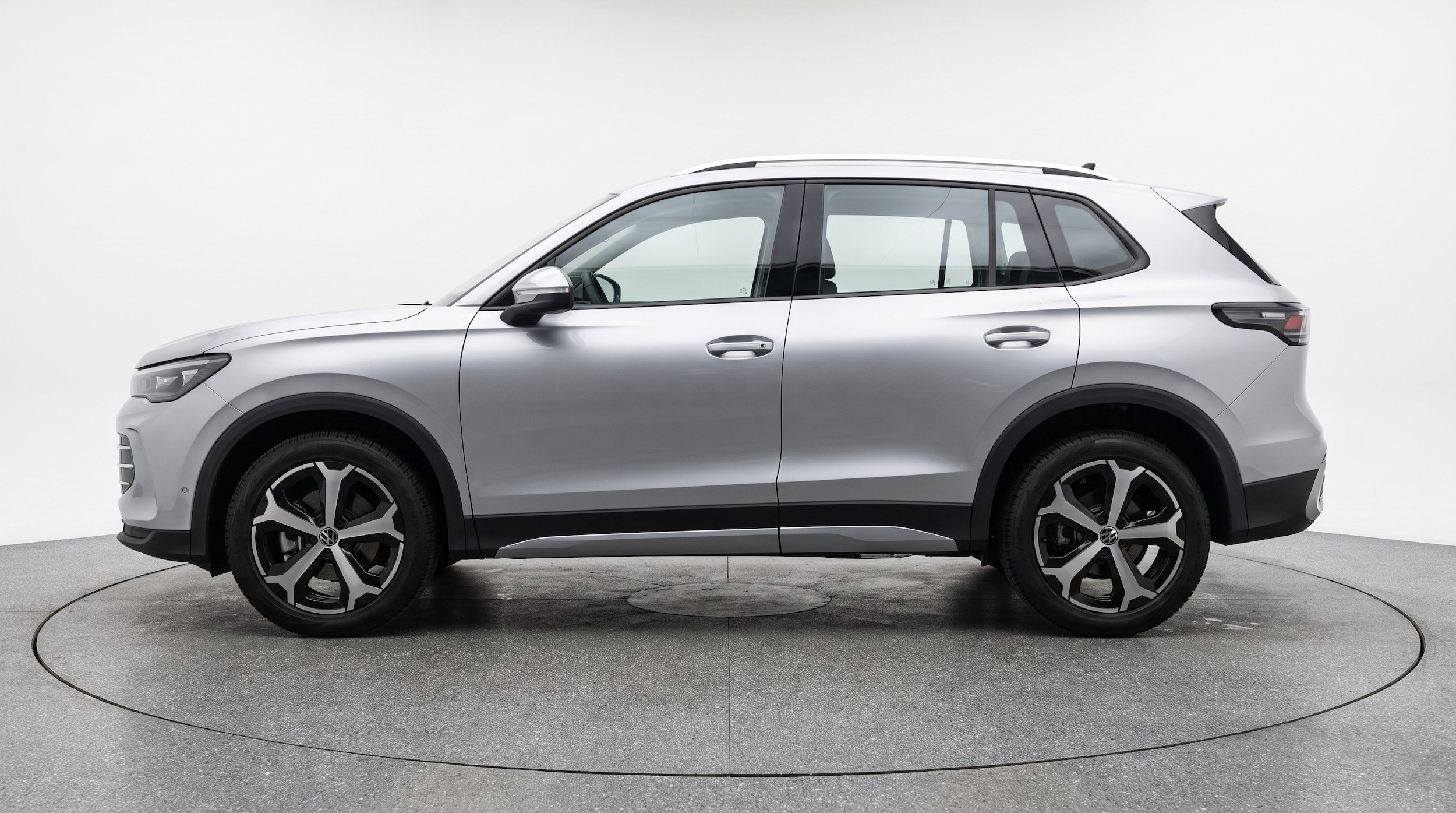 Thumbnail: 2026 Volkswagen Tiguan - 5
