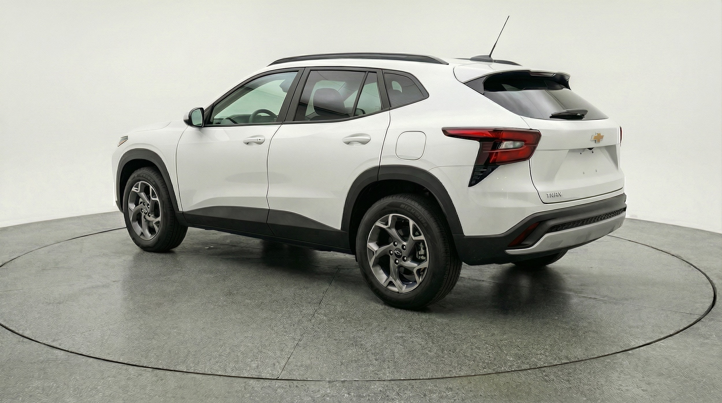 Thumbnail: 2025 Chevrolet Trax - 5