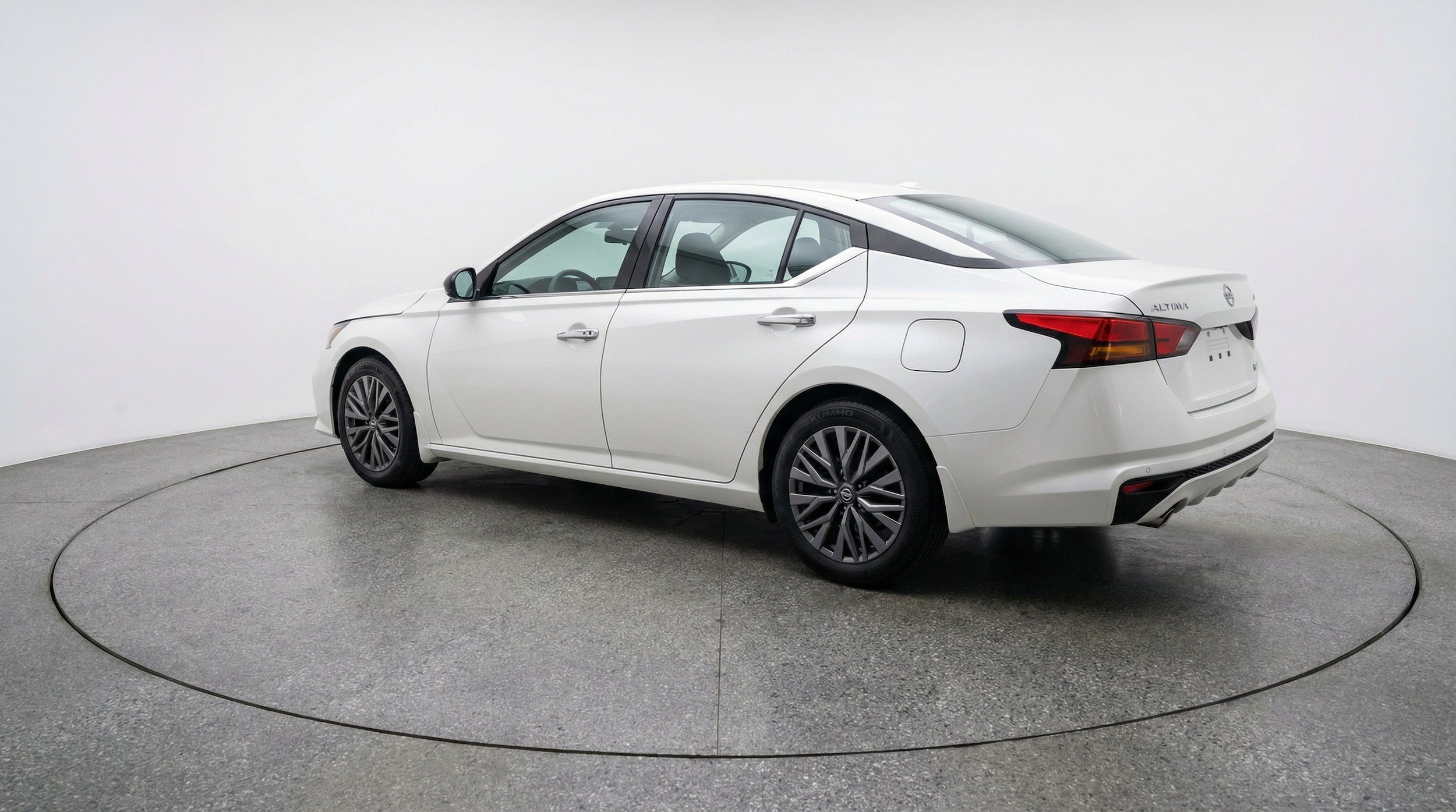 Thumbnail: 2025 Nissan Altima - 6