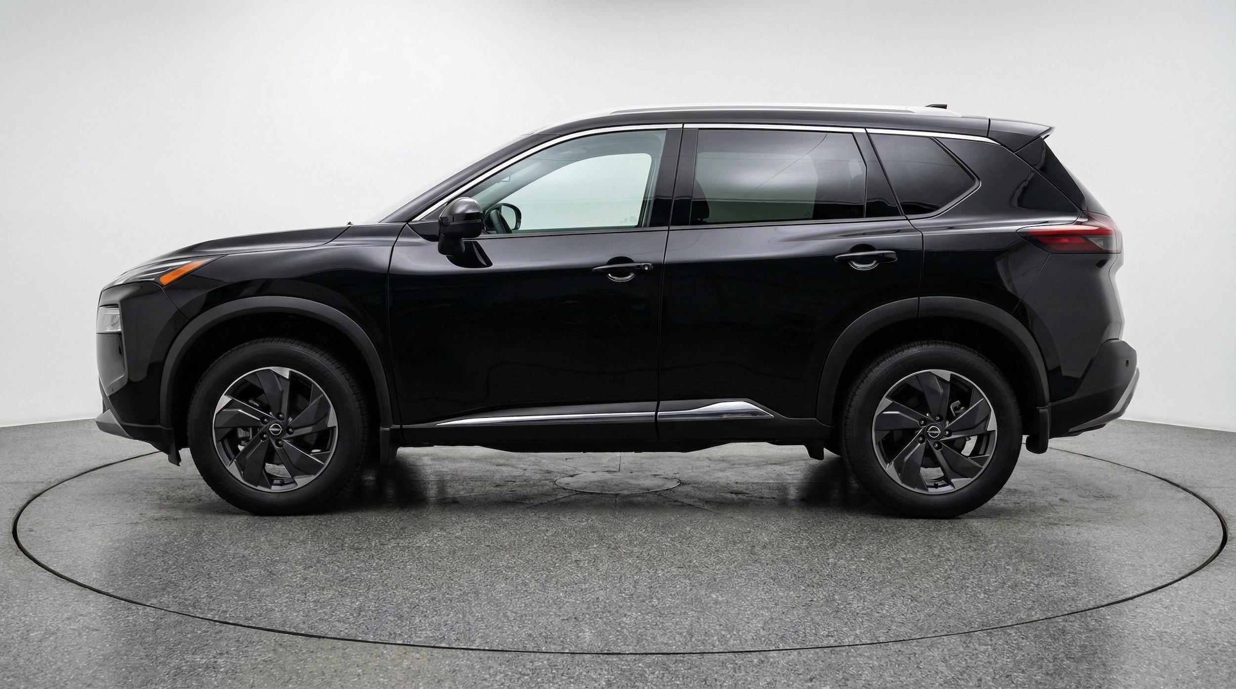 Thumbnail: 2025 Nissan Rogue - 5