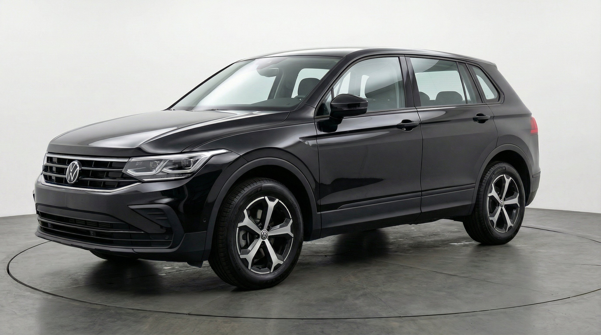 Thumbnail: 2026 Volkswagen Tiguan - 3