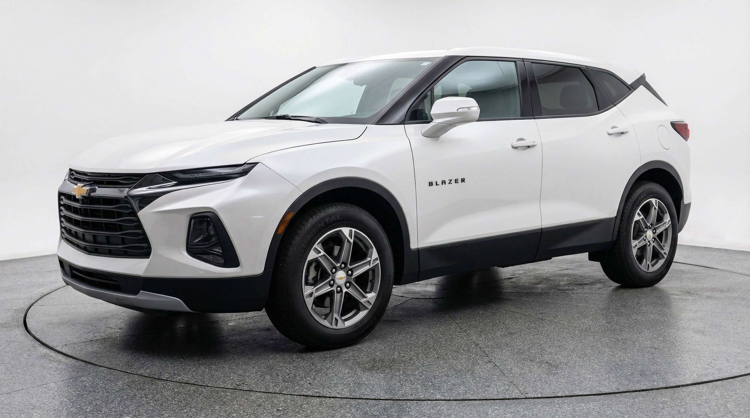 Thumbnail: 2025 Chevrolet Blazer - 3