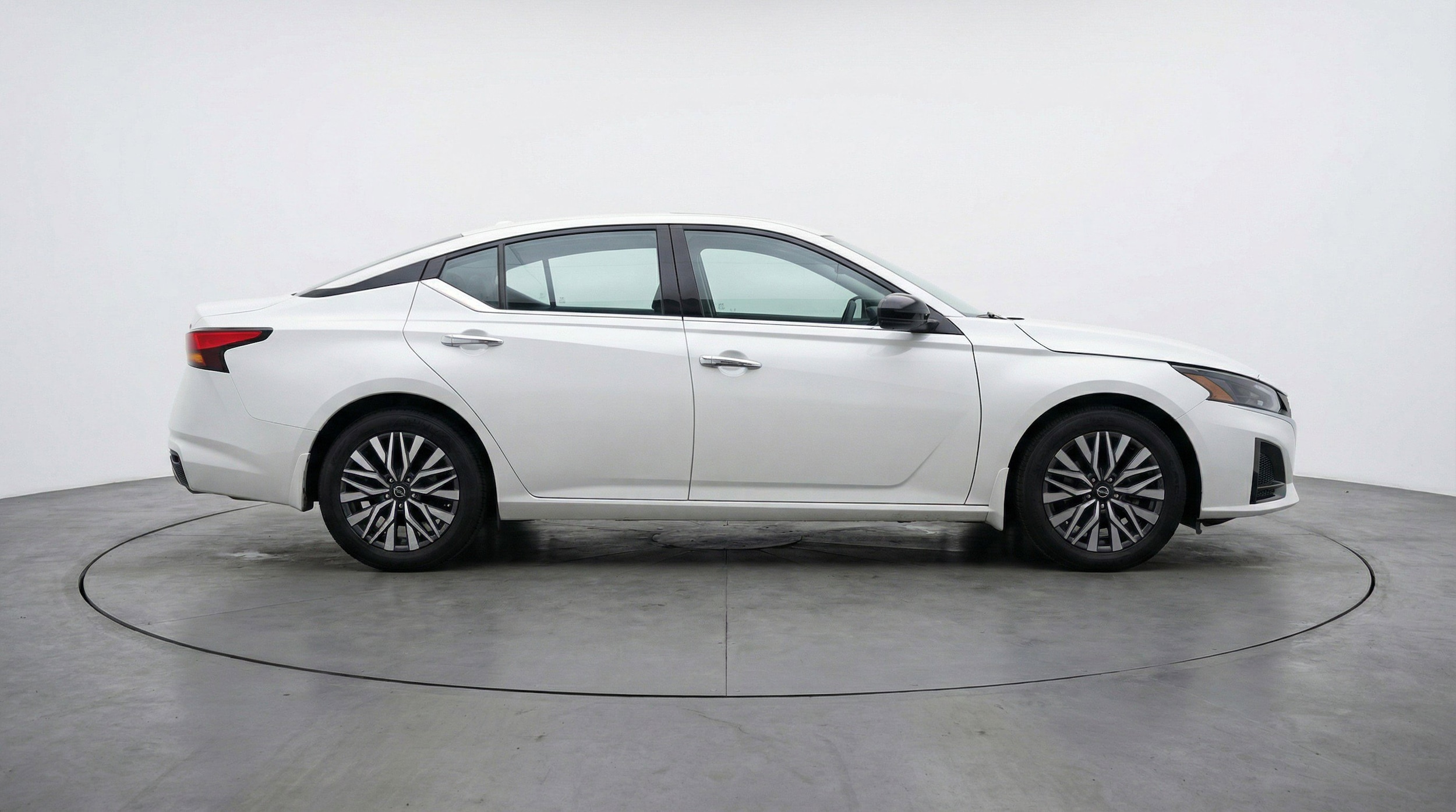 Thumbnail: 2025 Nissan Altima - 11