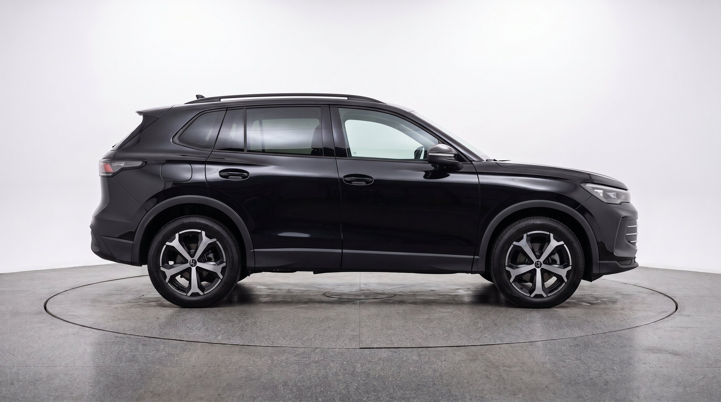 Thumbnail: 2026 Volkswagen Tiguan - 10