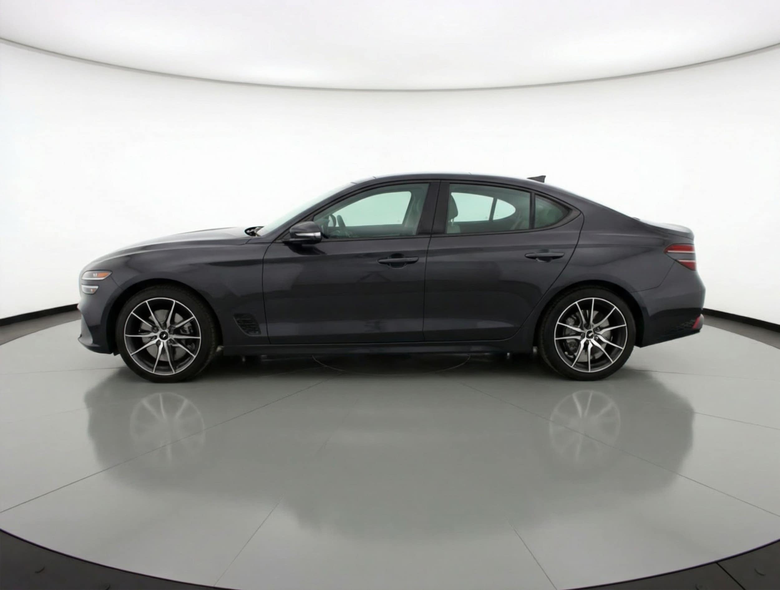 Thumbnail: 2025 Genesis G70 - 4