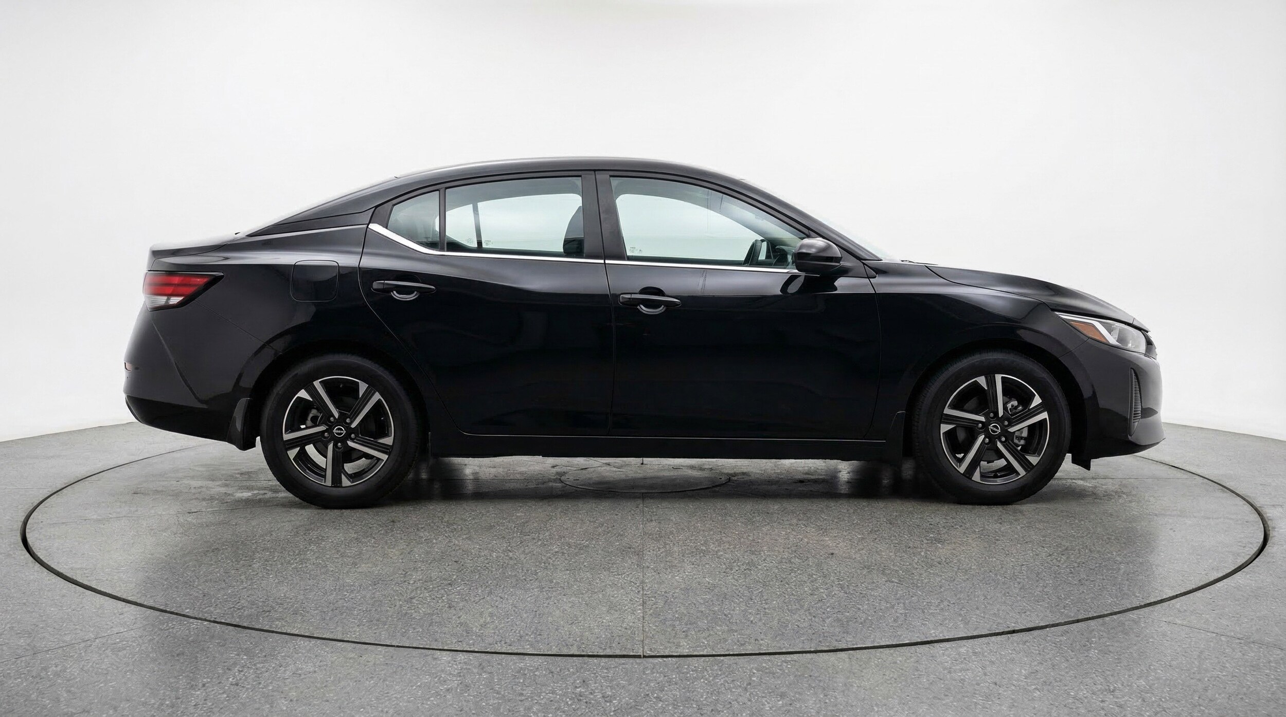 Thumbnail: 2025 Nissan Sentra - 11