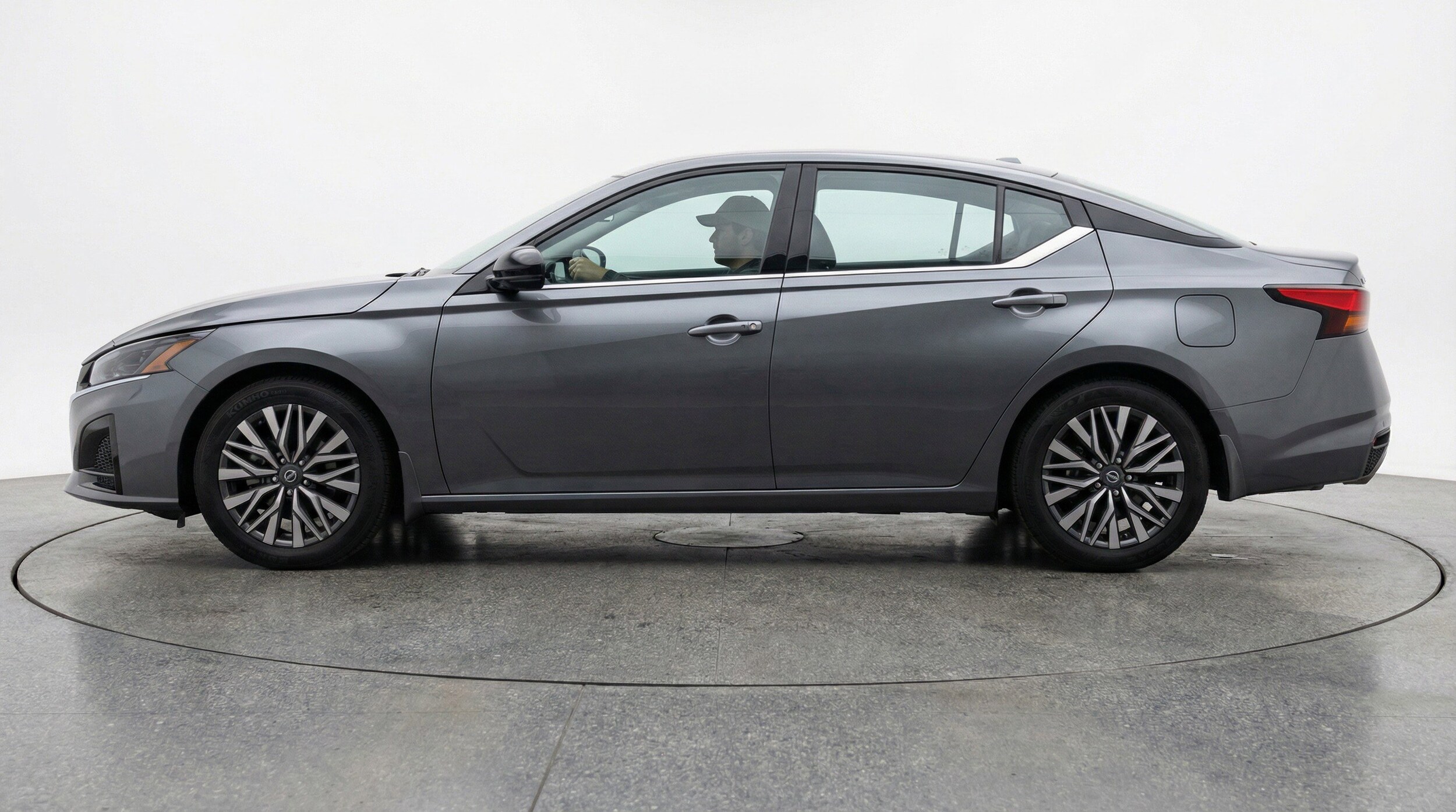 Thumbnail: 2025 Nissan Altima - 5