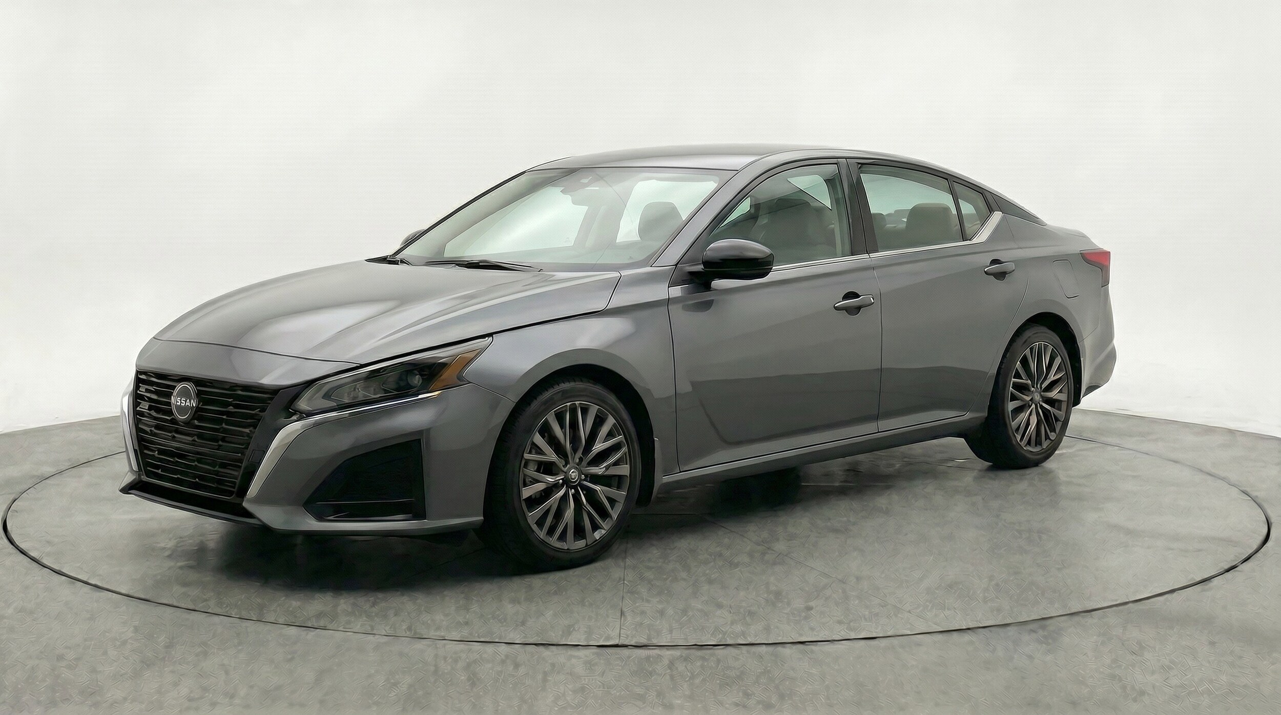 Thumbnail: 2025 Nissan Altima - 3