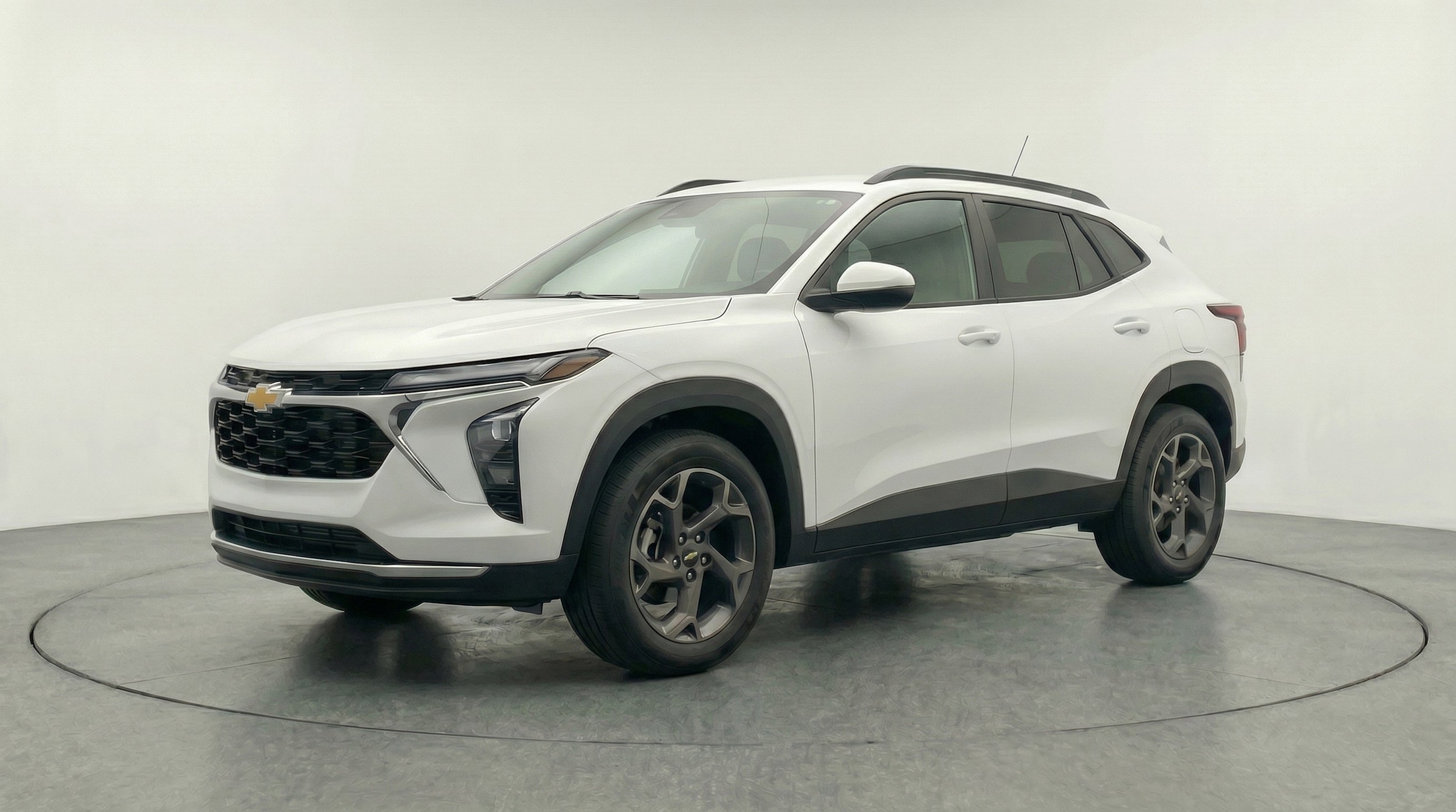 Thumbnail: 2025 Chevrolet Trax - 3