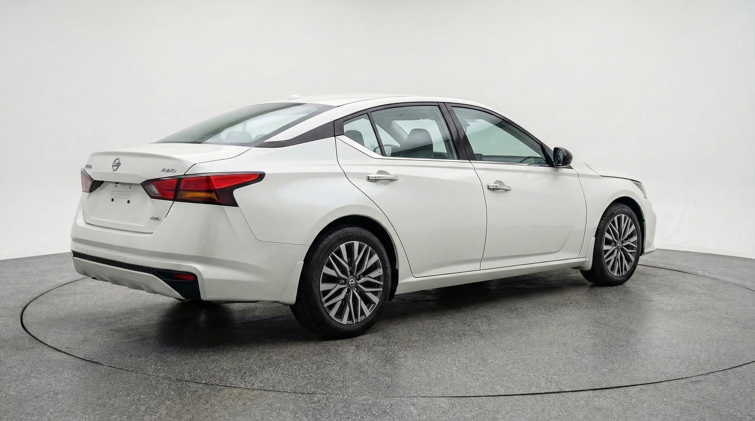 Thumbnail: 2025 Nissan Altima - 9