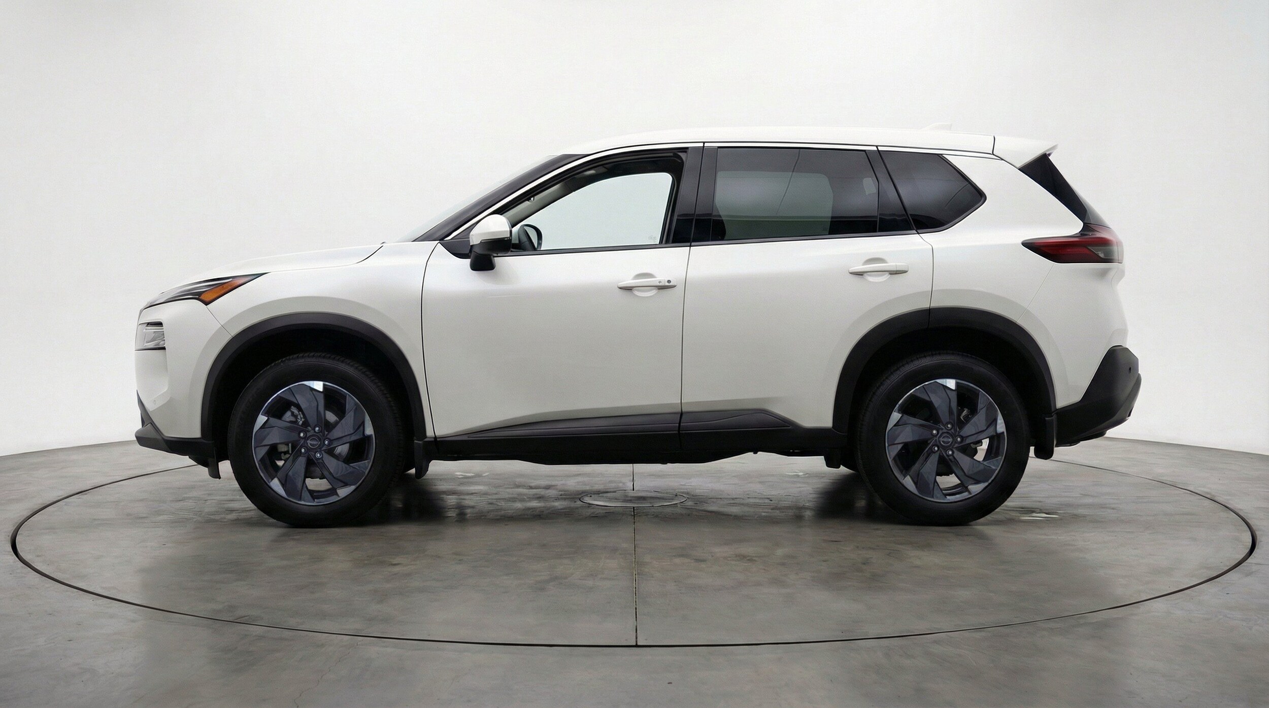 Thumbnail: 2025 Nissan Rogue - 5