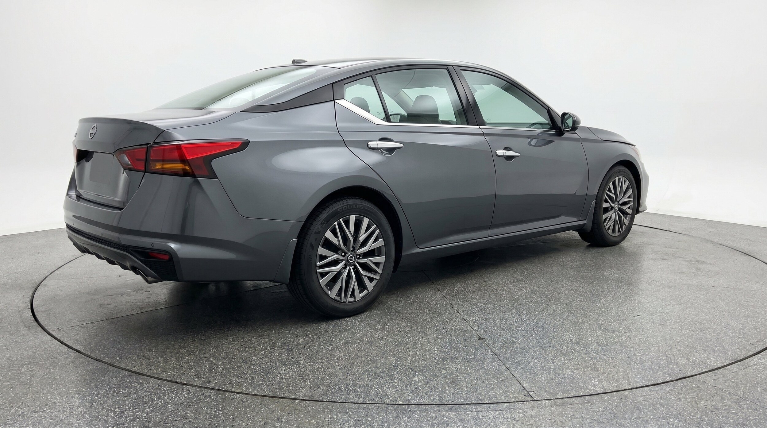 Thumbnail: 2025 Nissan Altima - 9