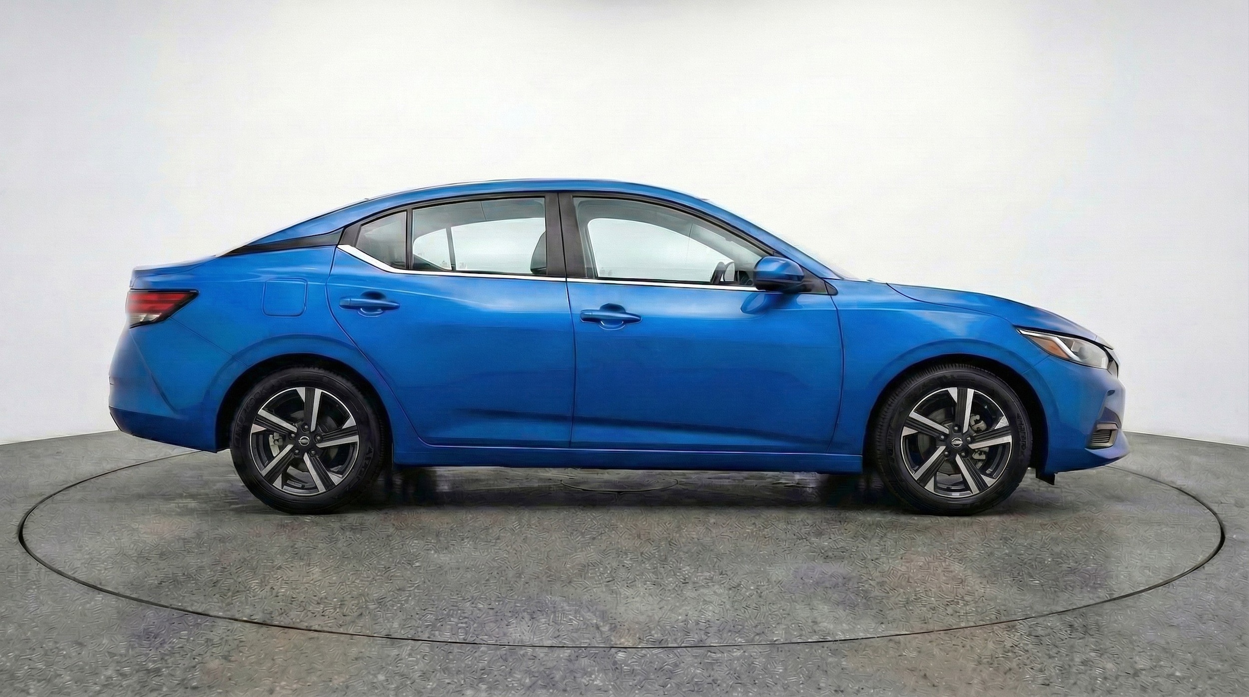 Thumbnail: 2025 Nissan Sentra - 11