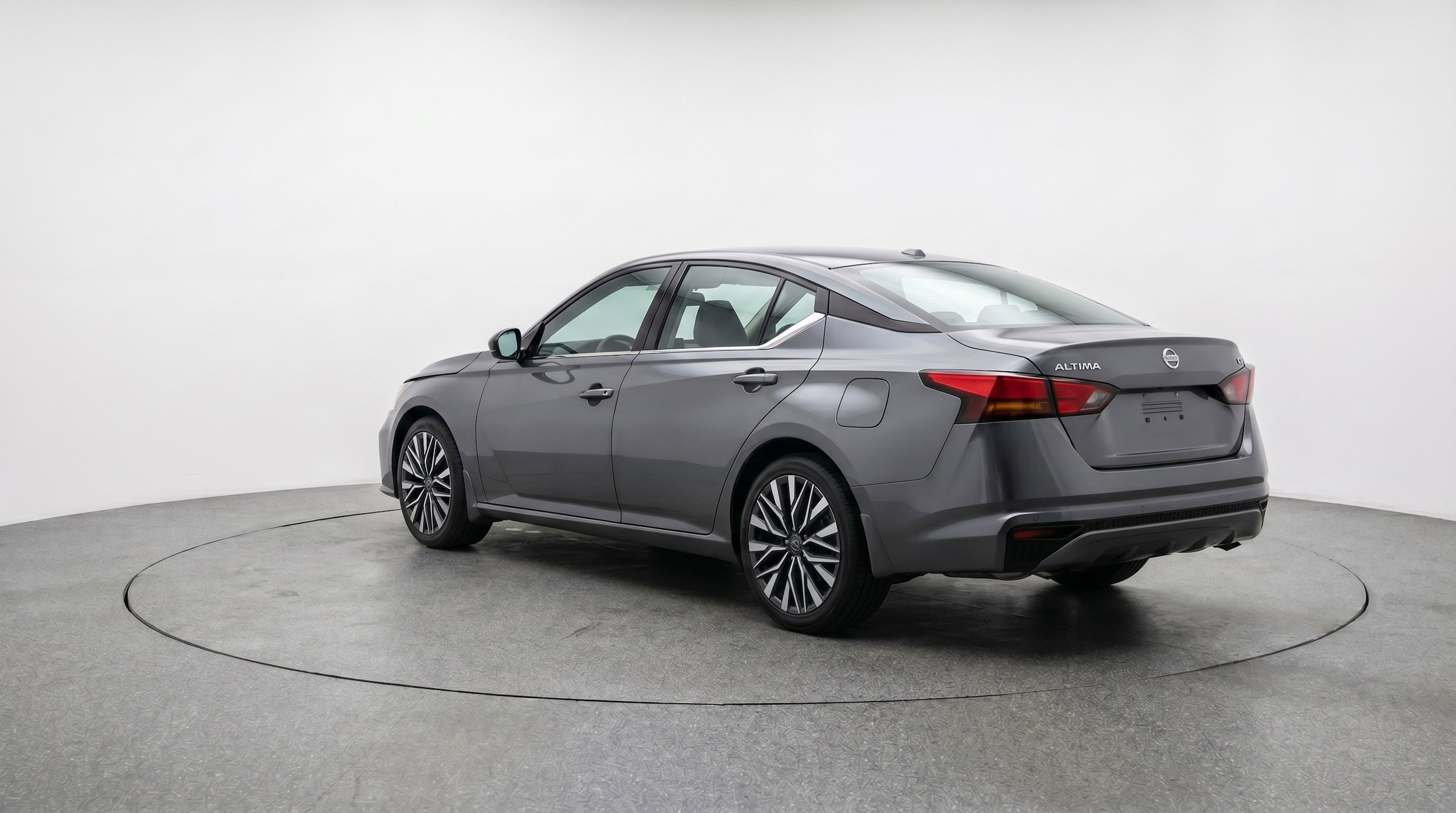 Thumbnail: 2025 Nissan Altima - 6
