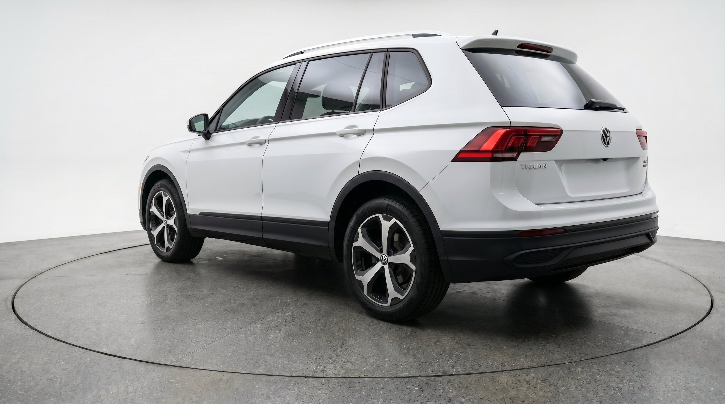 Thumbnail: 2026 Volkswagen Tiguan - 6