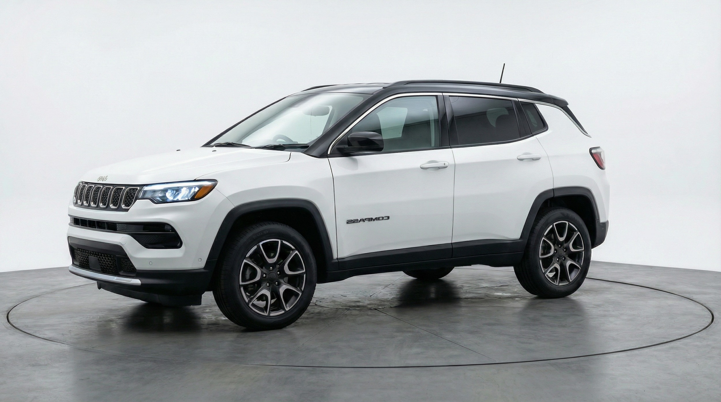 Thumbnail: 2025 Jeep Compass - 3