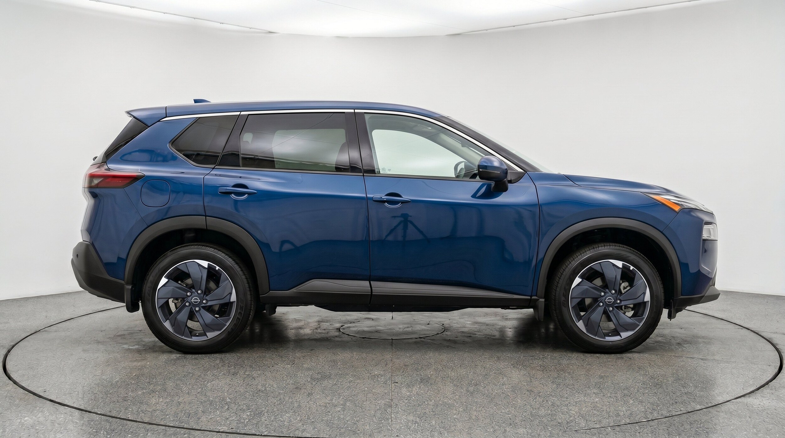 Thumbnail: 2025 Nissan Rogue - 10