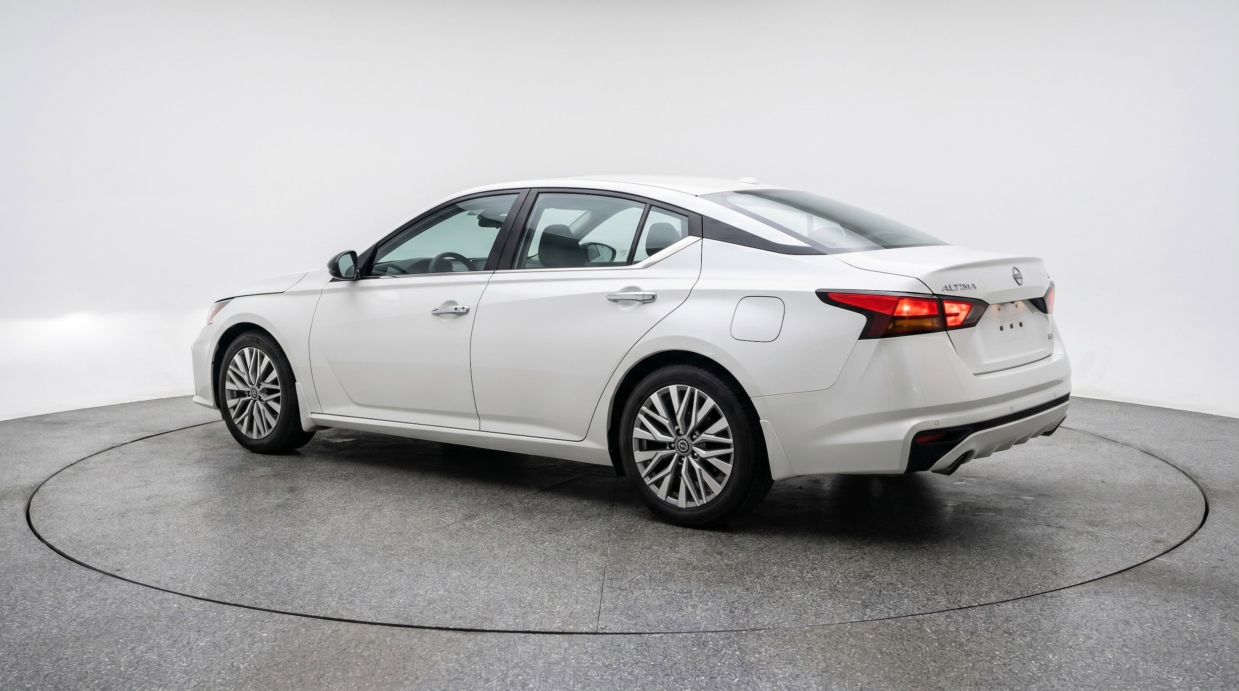 Thumbnail: 2025 Nissan Altima - 6