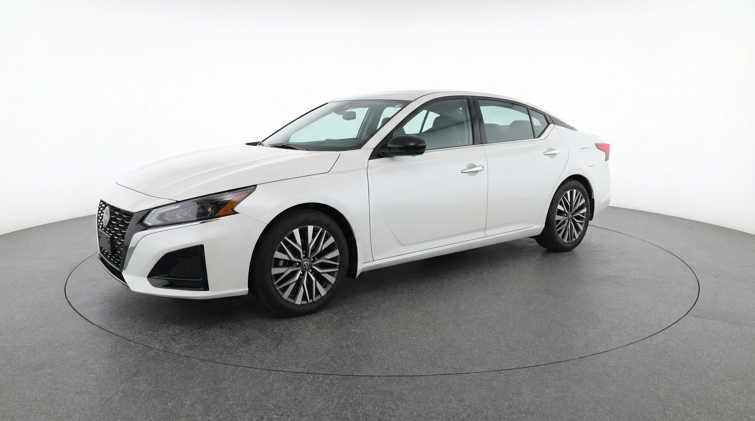 Thumbnail: 2025 Nissan Altima - 3