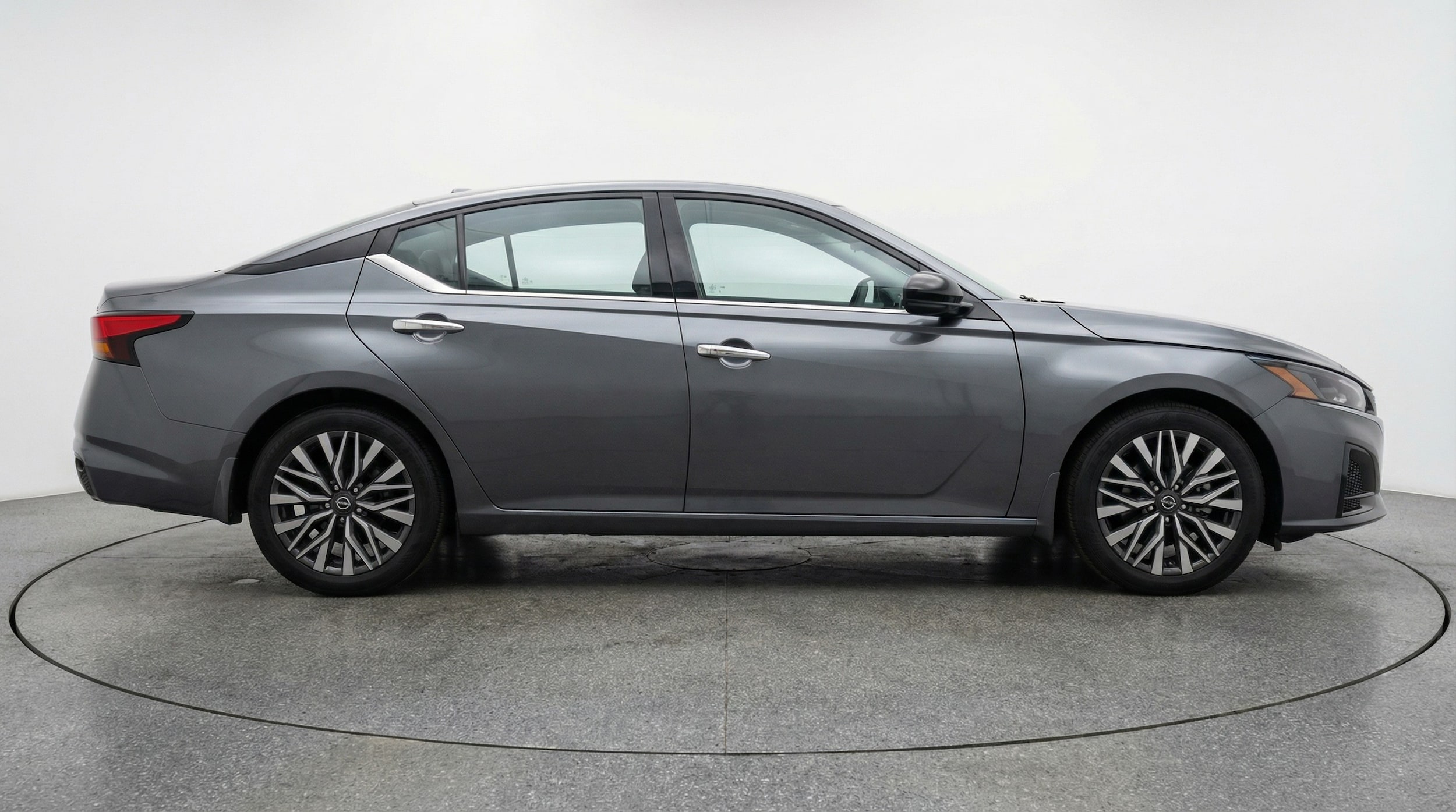 Thumbnail: 2025 Nissan Altima - 8