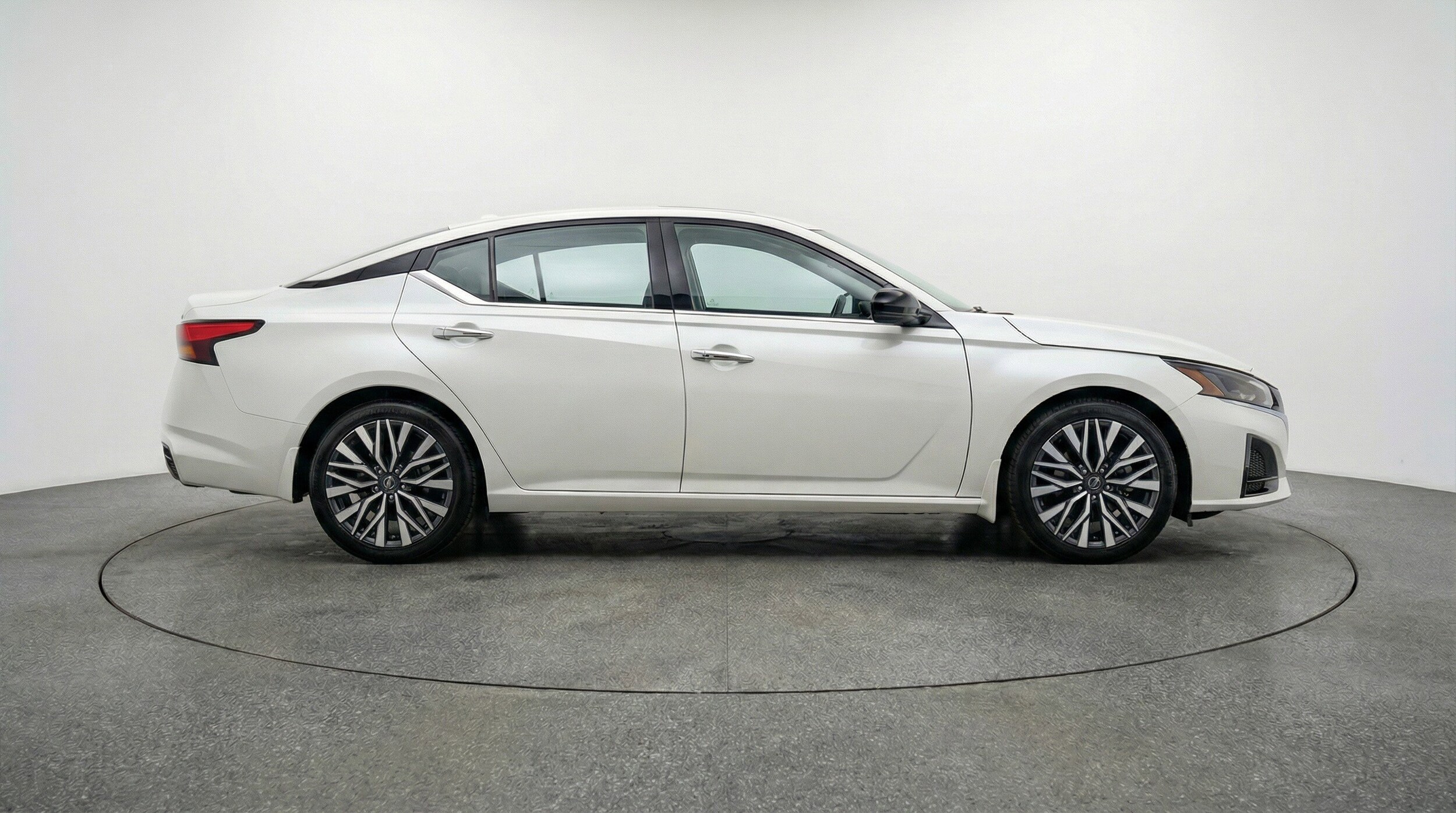 Thumbnail: 2025 Nissan Altima - 11