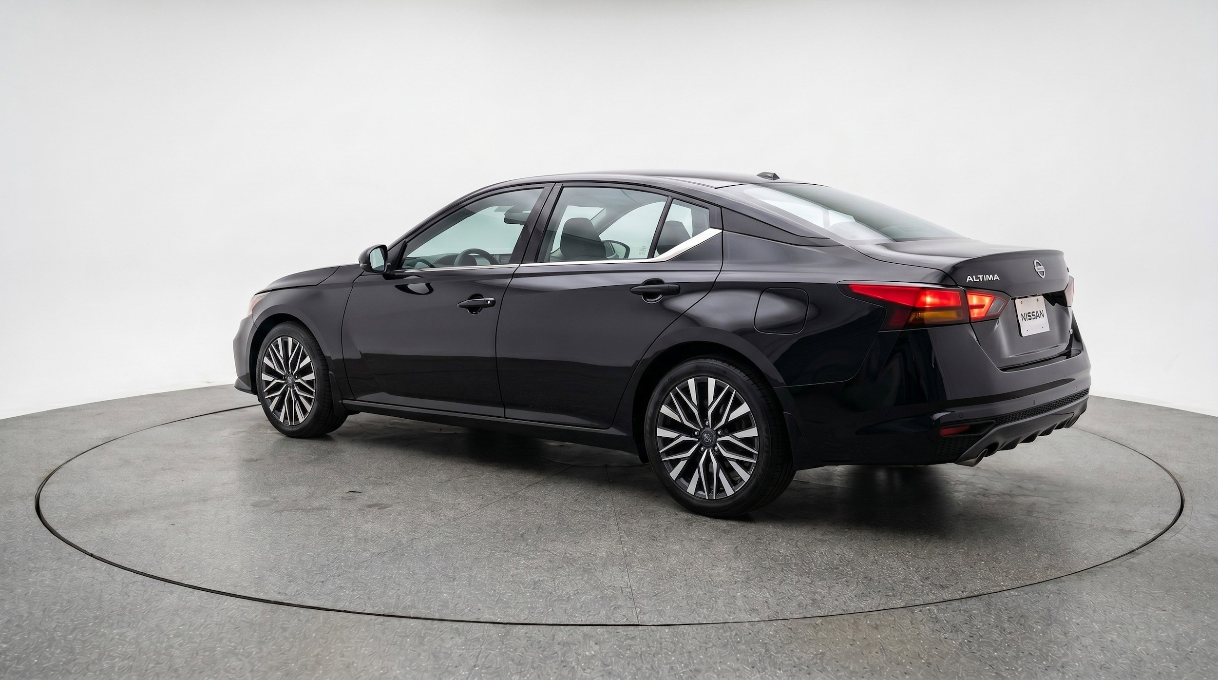 Thumbnail: 2025 Nissan Altima - 6