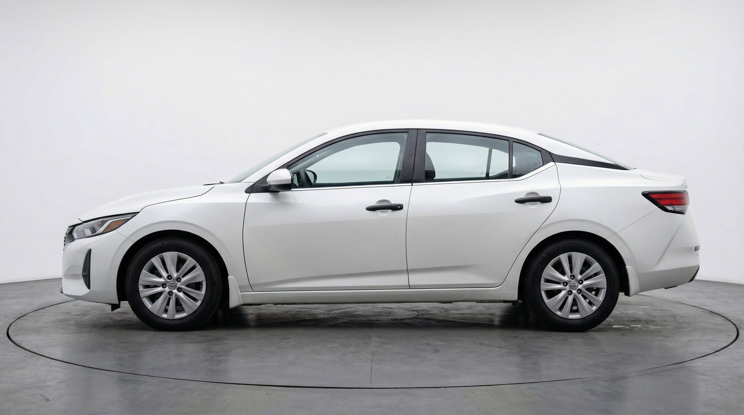 Thumbnail: 2025 Nissan Sentra - 5