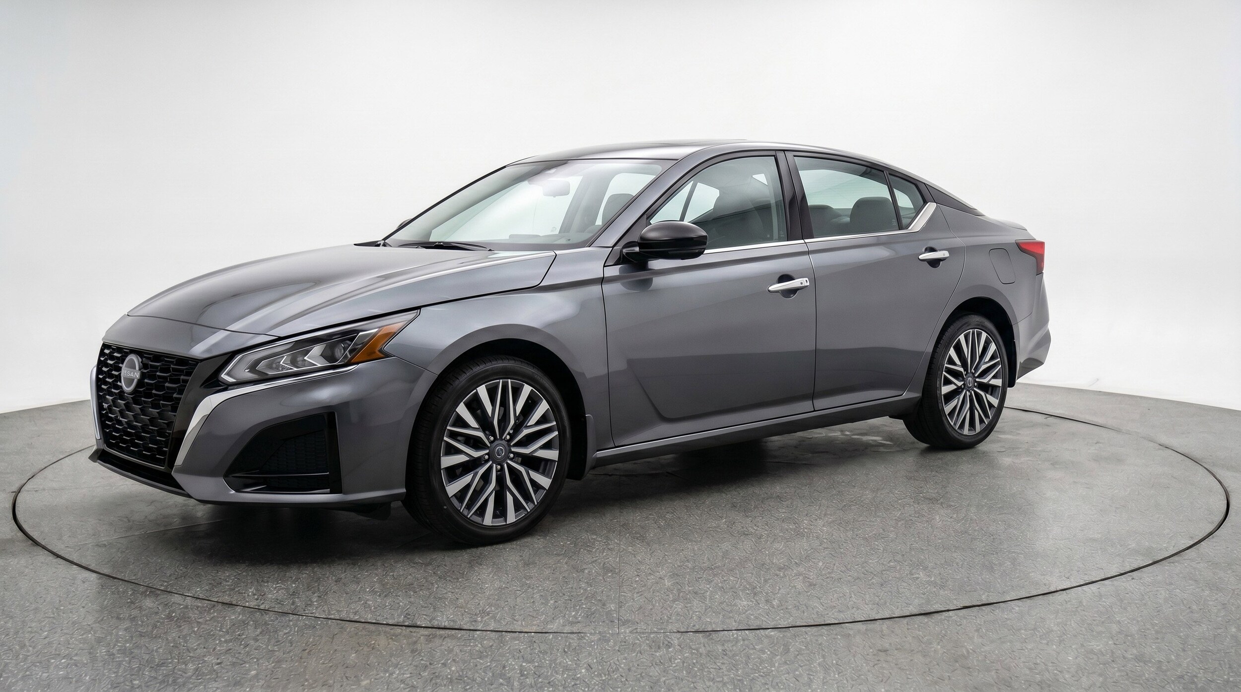 Thumbnail: 2025 Nissan Altima - 3