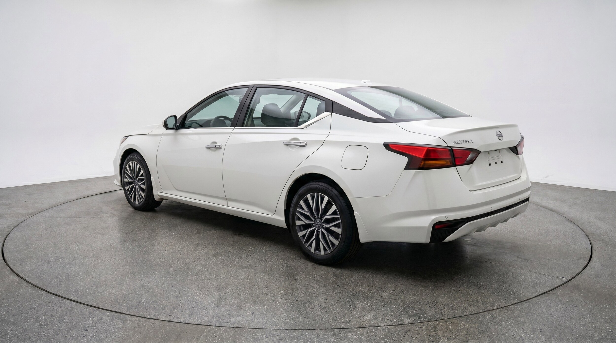 Thumbnail: 2025 Nissan Altima - 6