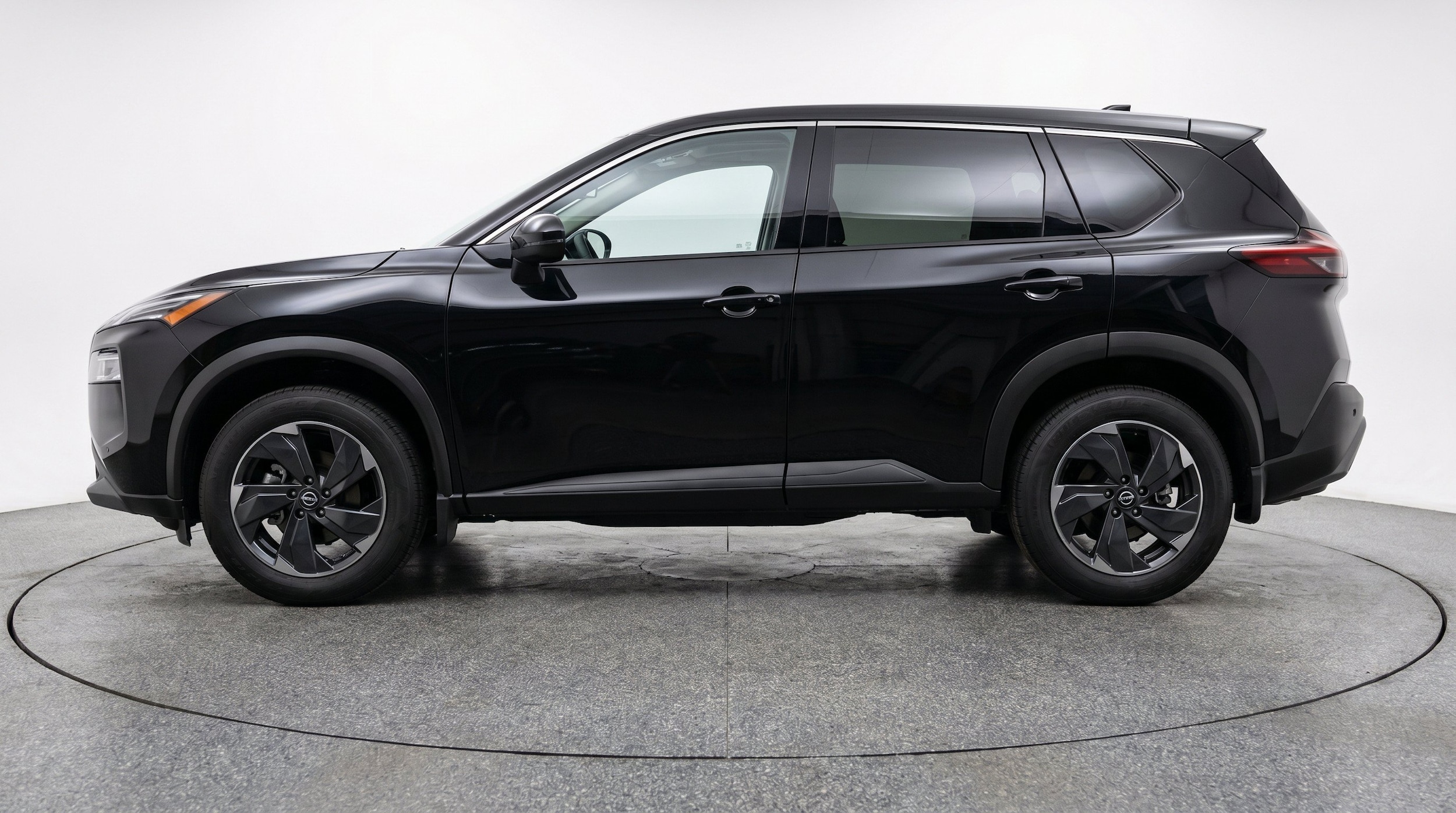 Thumbnail: 2025 Nissan Rogue - 5