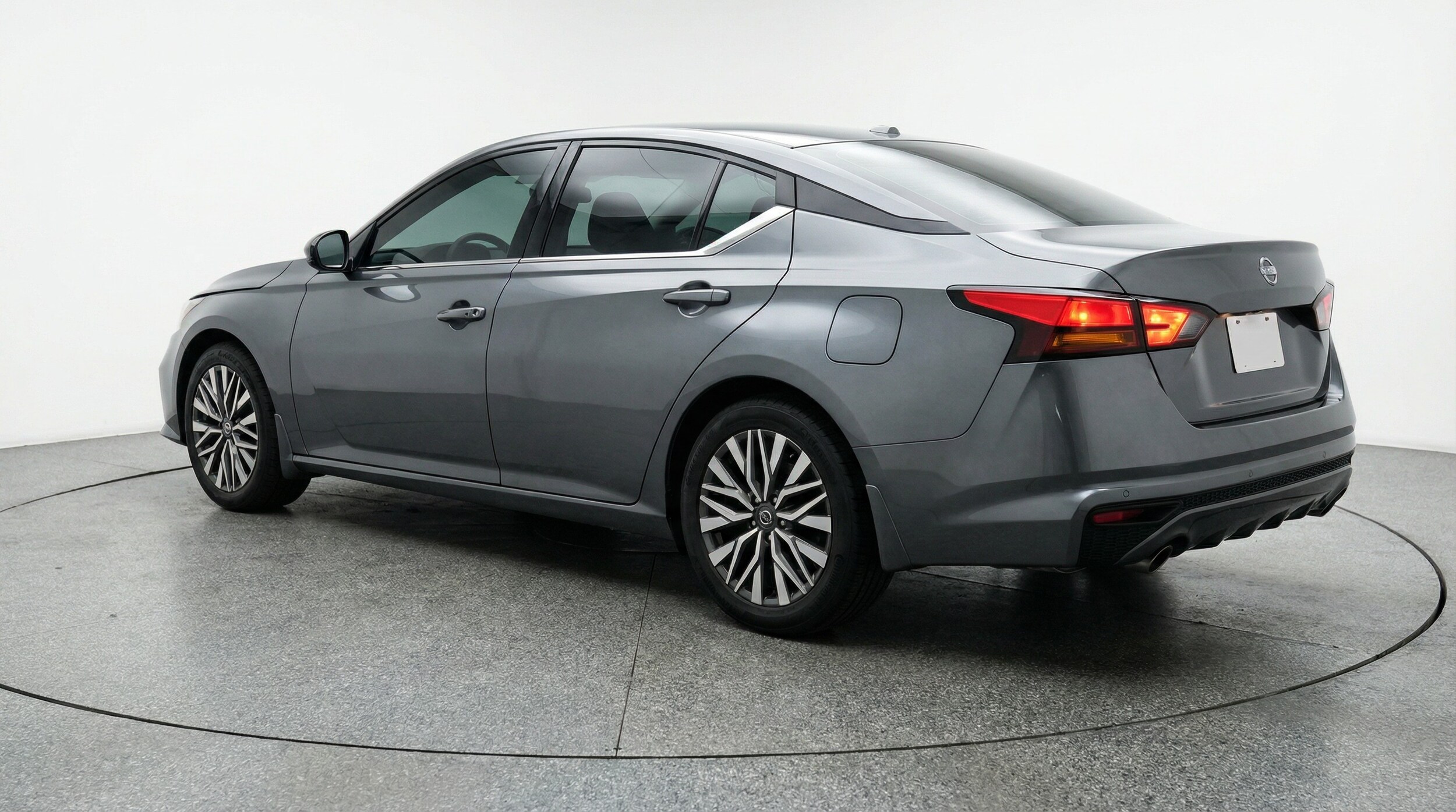 Thumbnail: 2025 Nissan Altima - 5