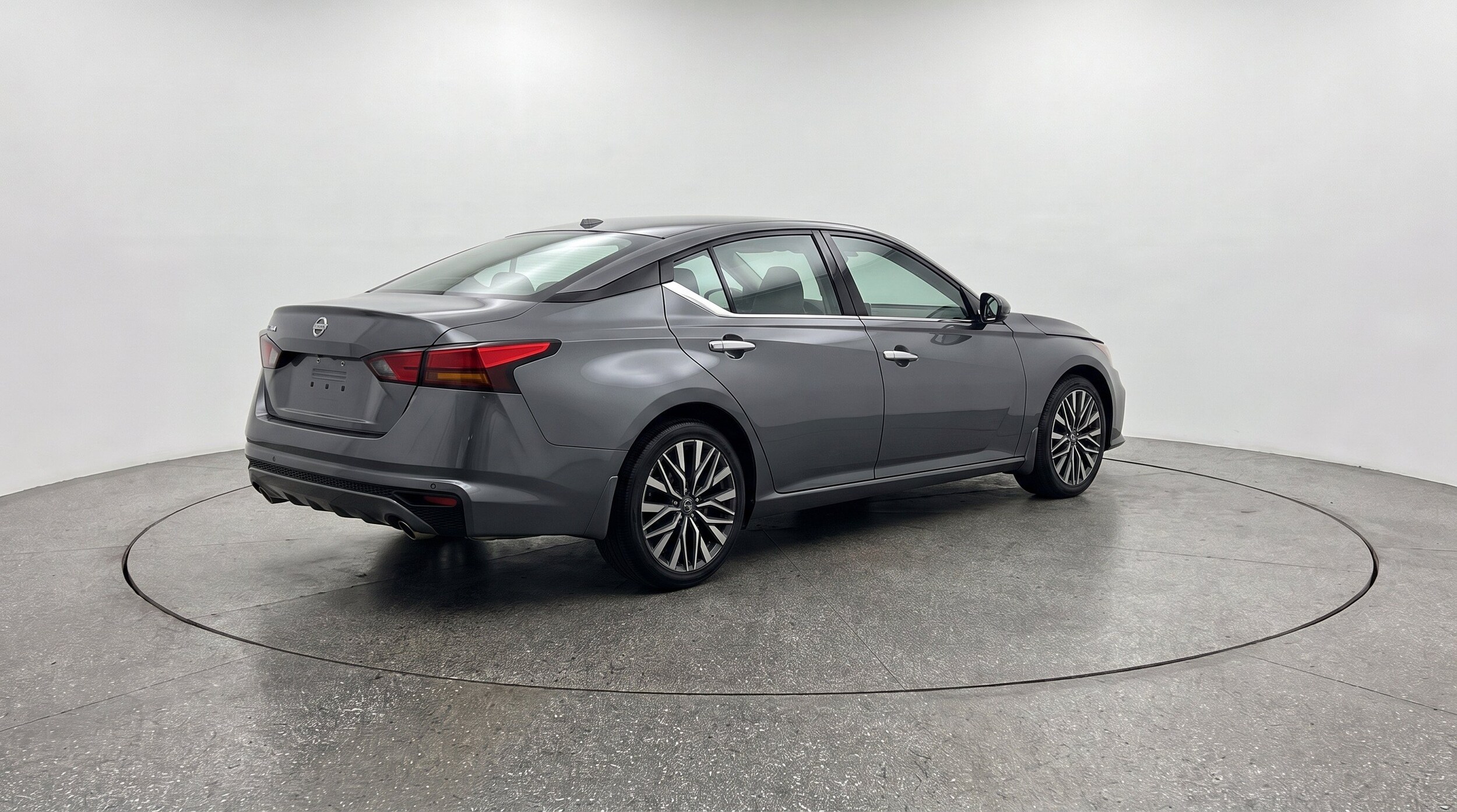 Thumbnail: 2025 Nissan Altima - 9