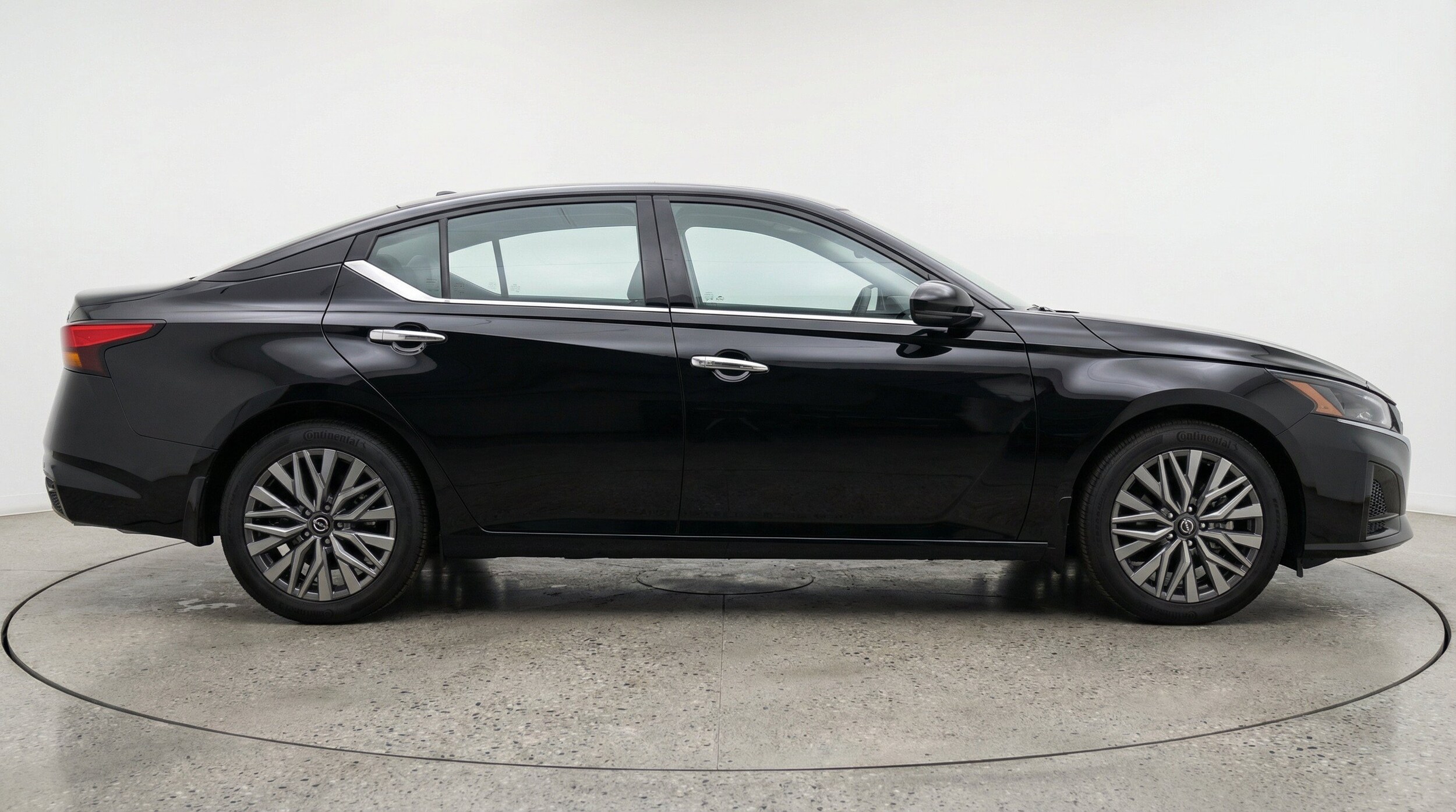 Thumbnail: 2025 Nissan Altima - 11