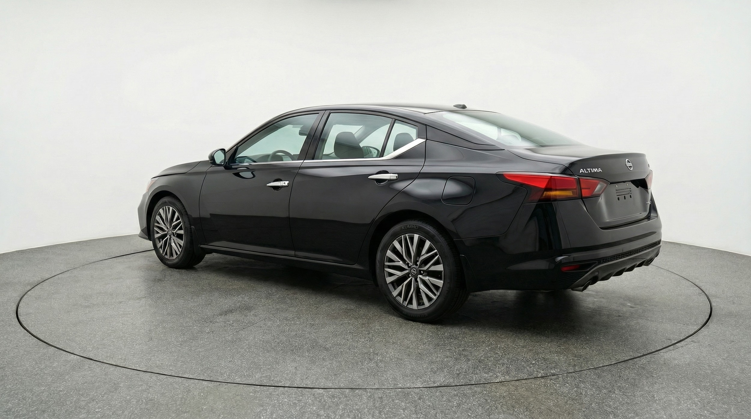 Thumbnail: 2025 Nissan Altima - 5