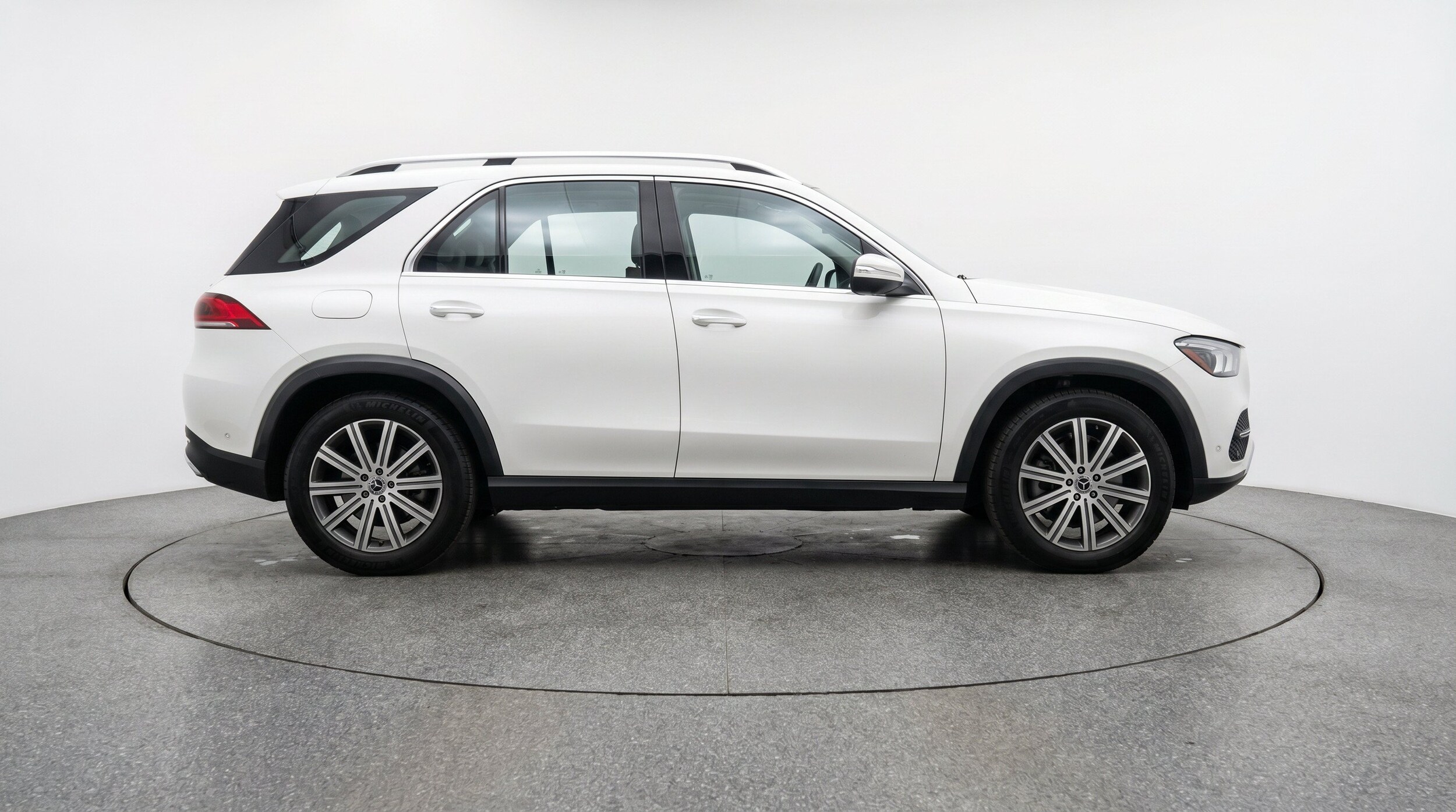 Thumbnail: 2026 Mercedes-Benz GLE - 11