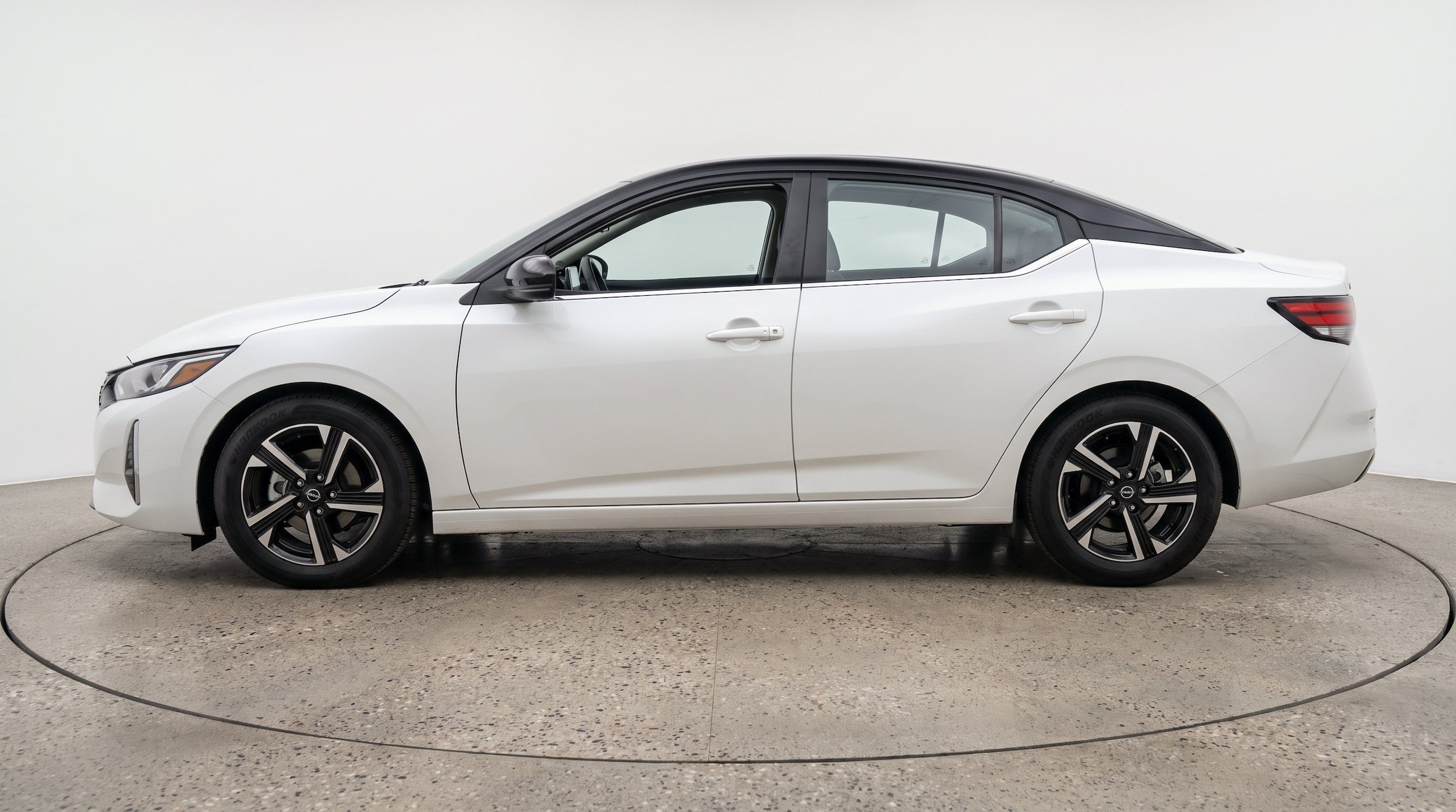 Thumbnail: 2025 Nissan Sentra - 5