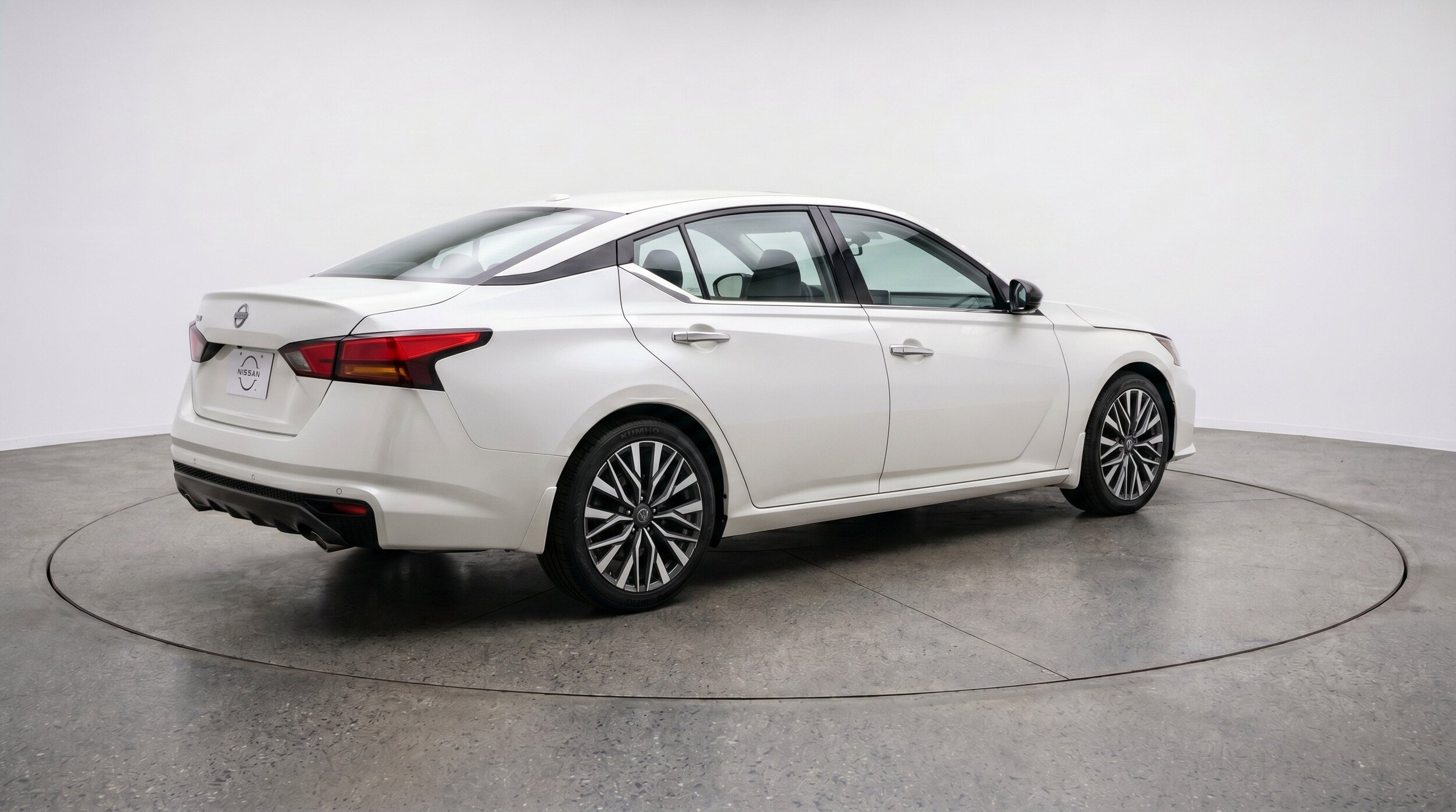 Thumbnail: 2025 Nissan Altima - 9